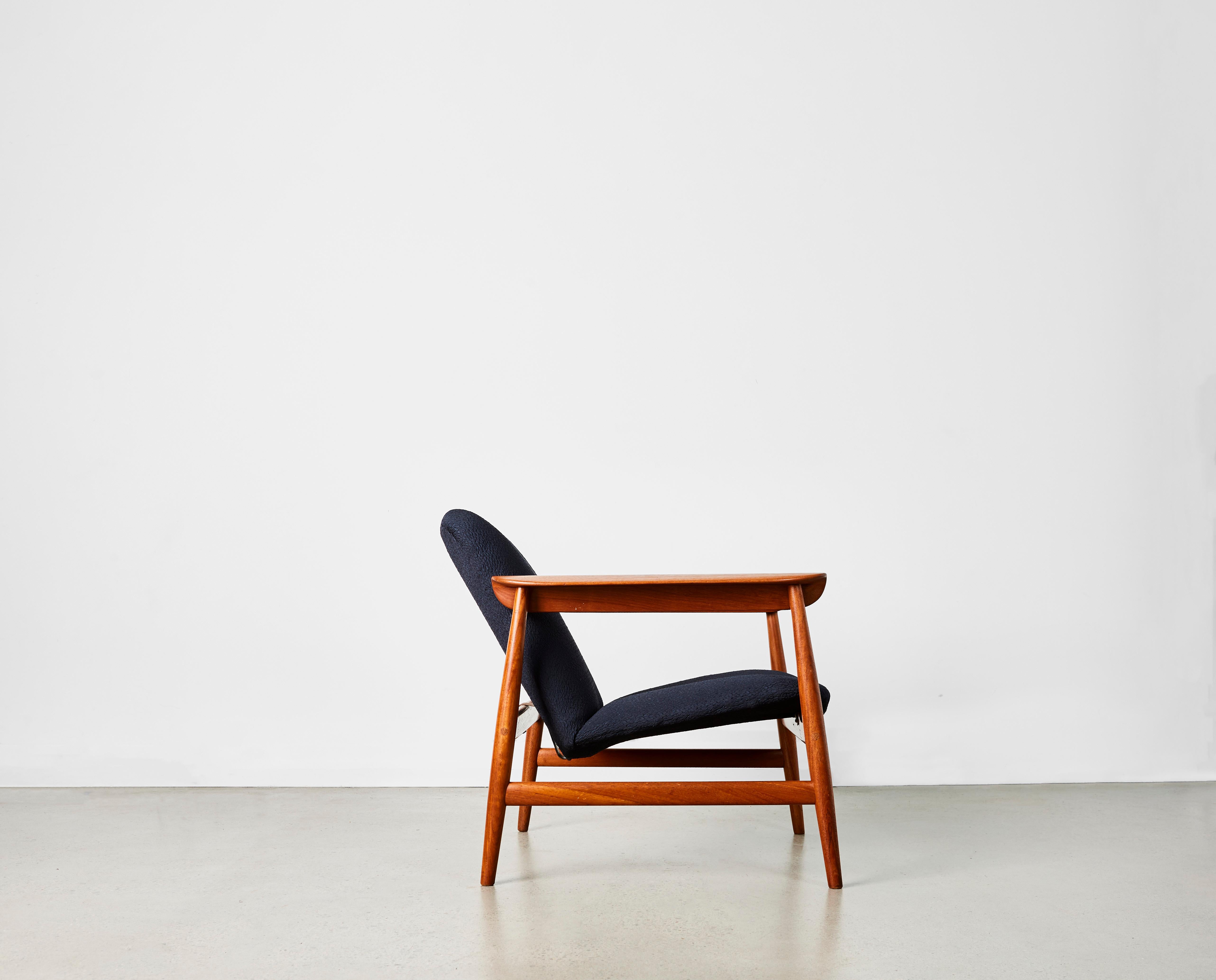 Fabric Finn Juhl Model BO-118 Teak Lounge Chair for Bovirke For Sale