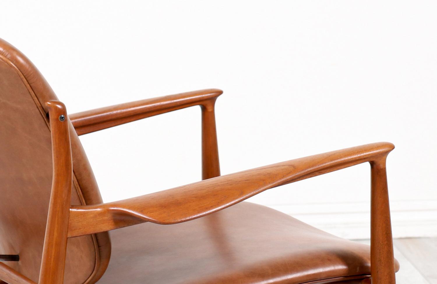 Finn Juhl Model FD-136 Teak & Leather Lounge Chairs for France & Daverkosen 5