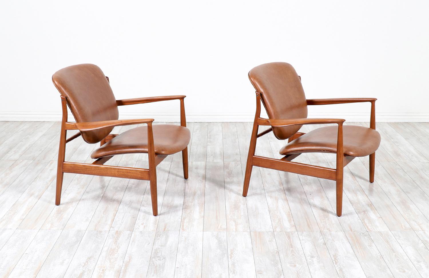 Mid-Century Modern Finn Juhl Model FD-136 Teak & Leather Lounge Chairs for France & Daverkosen