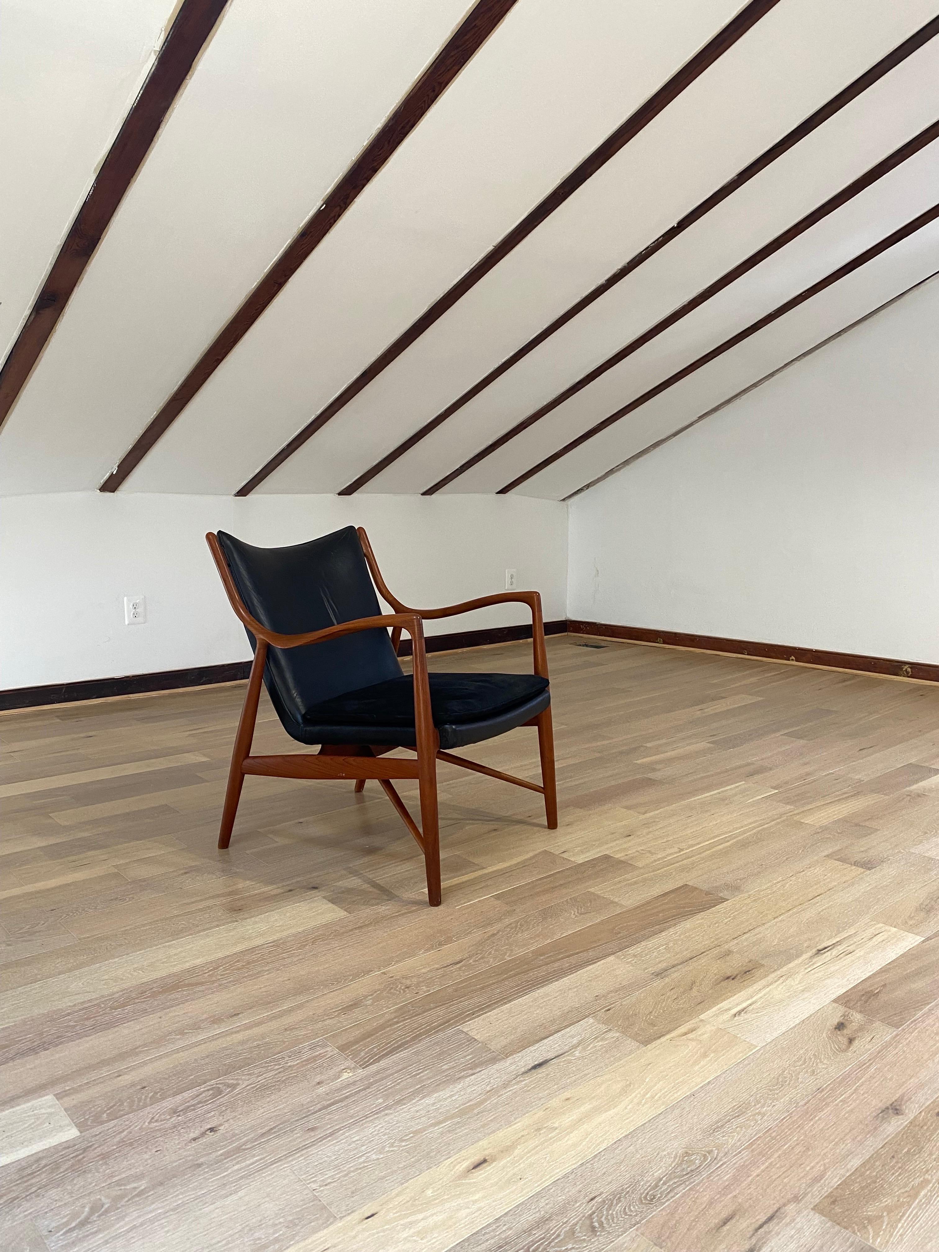 Finn Juhl NV-45 Teak Armchair for Niels Vodder For Sale 8