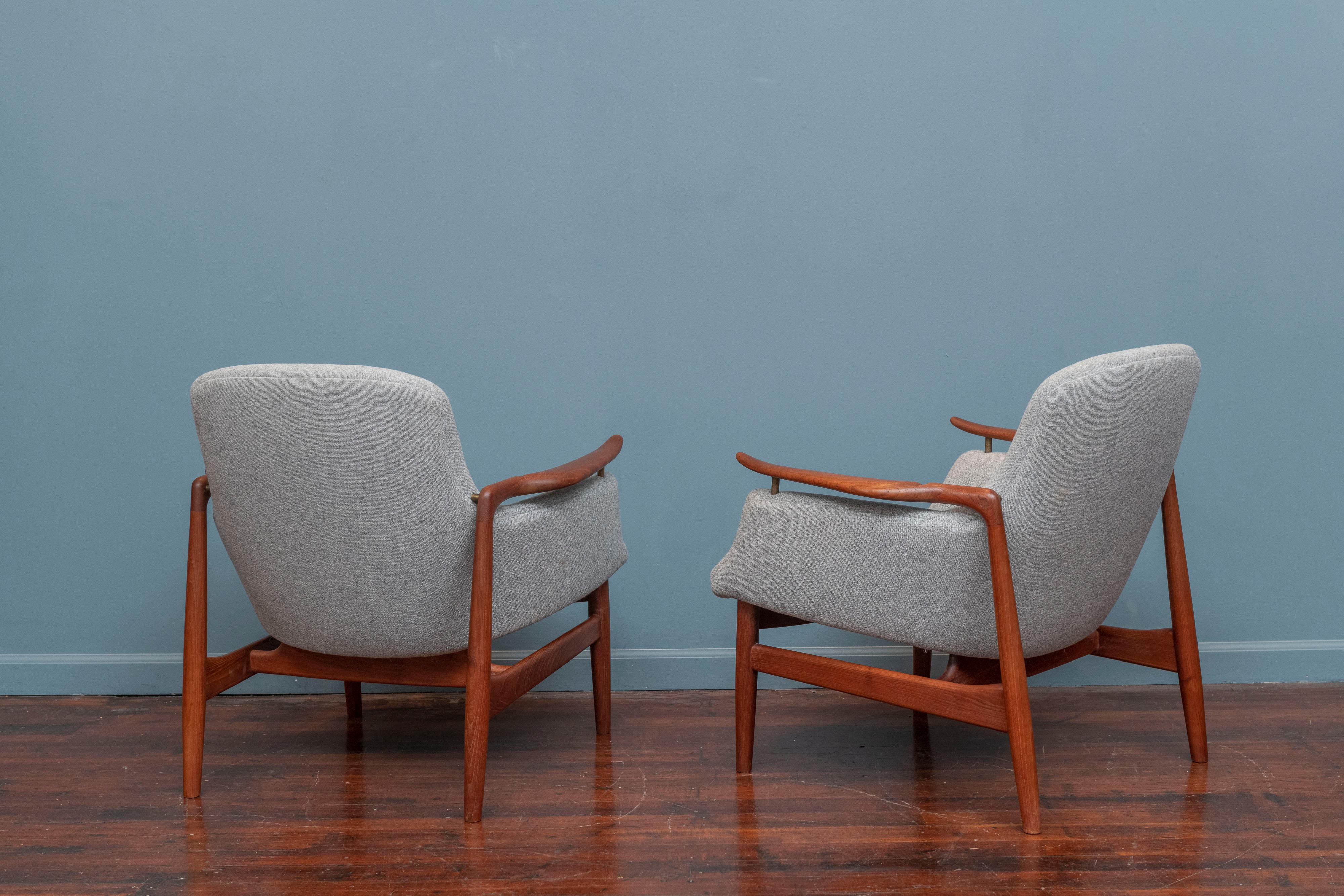 Upholstery Finn Juhl NV-53 Lounge Chairs for Niels Vodder