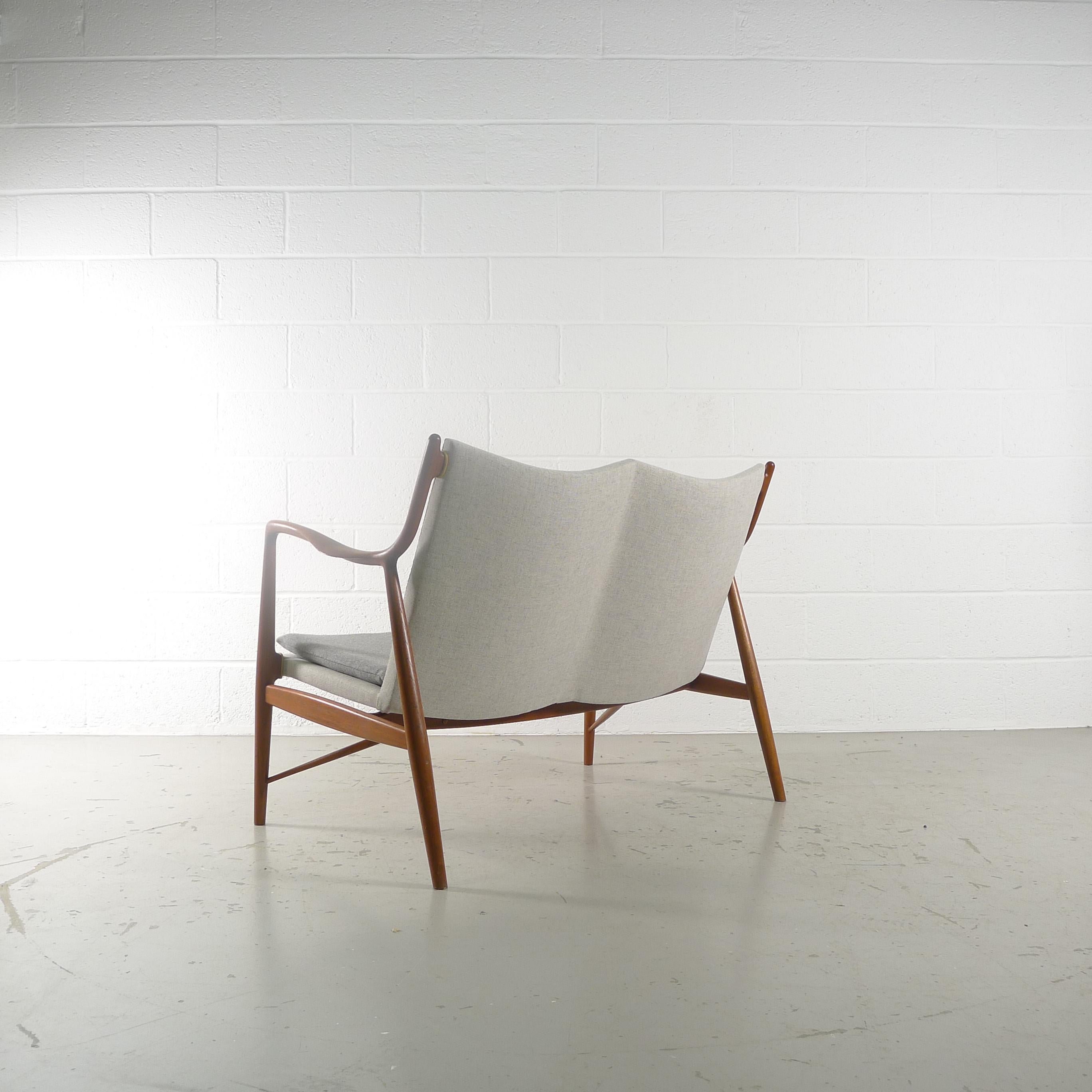 Finn Juhl NV-45 Sofa in Teak, 1950s Niels Vodder Made and Stamped, Denmark In Good Condition In Wargrave, Berkshire