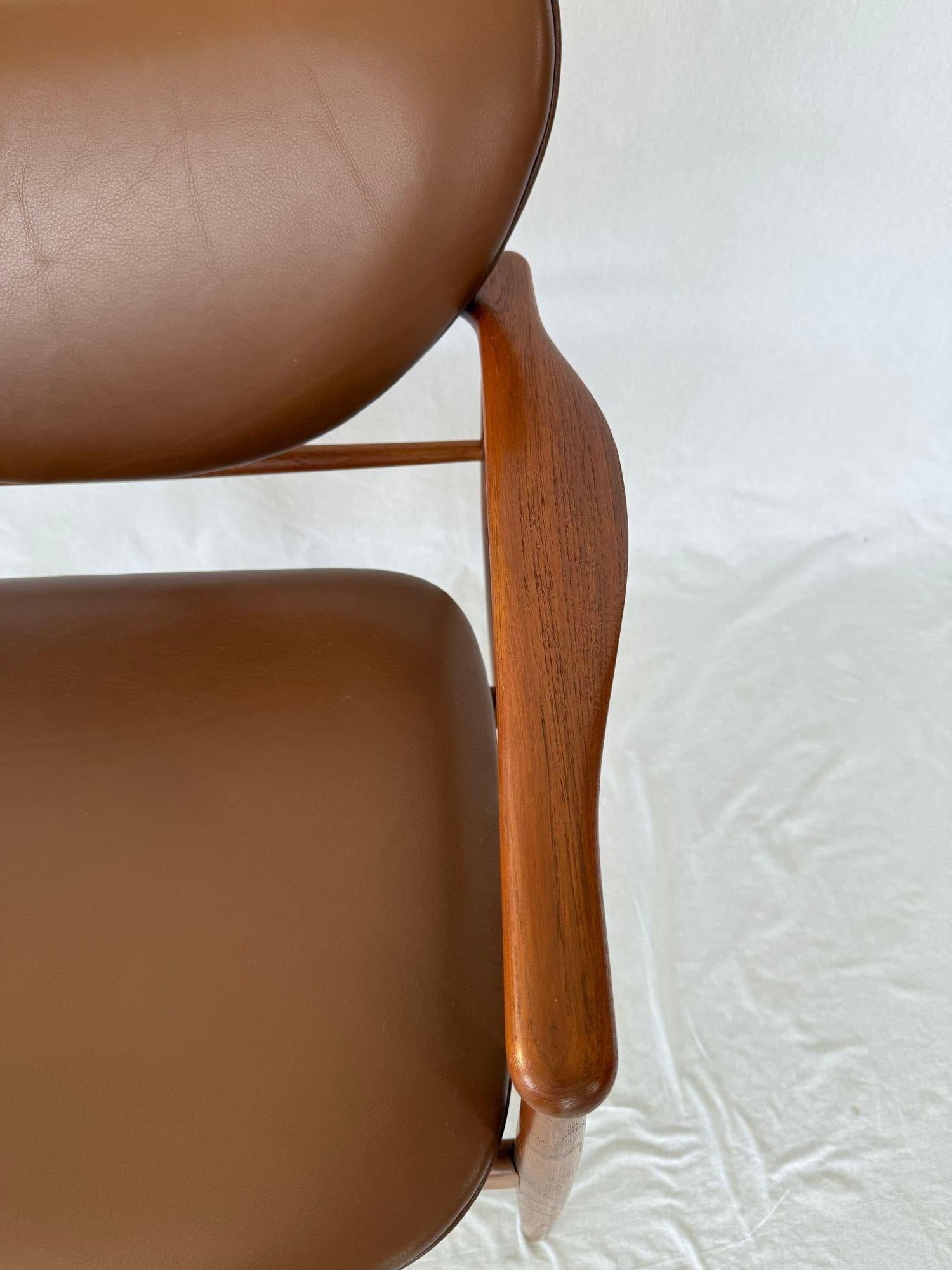 Sillón Finn Juhl NV-48 Cuero en venta