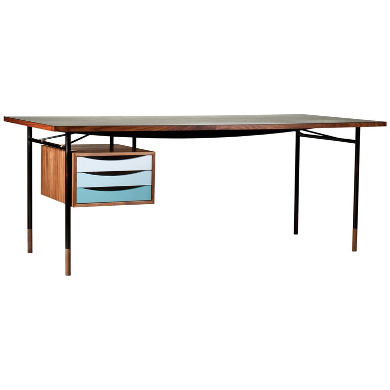 Finn Juhl Nyhavn Desk Walnut Black Lino Cold Colorway Blue And