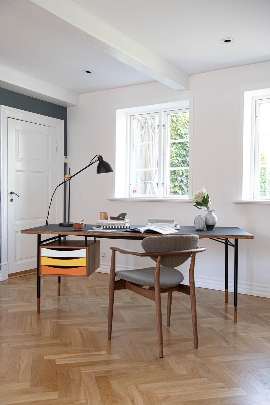 Finn Juhl Nyhavn Desk Wood and Black Lino with Tray Unit in Warm Colorway 3