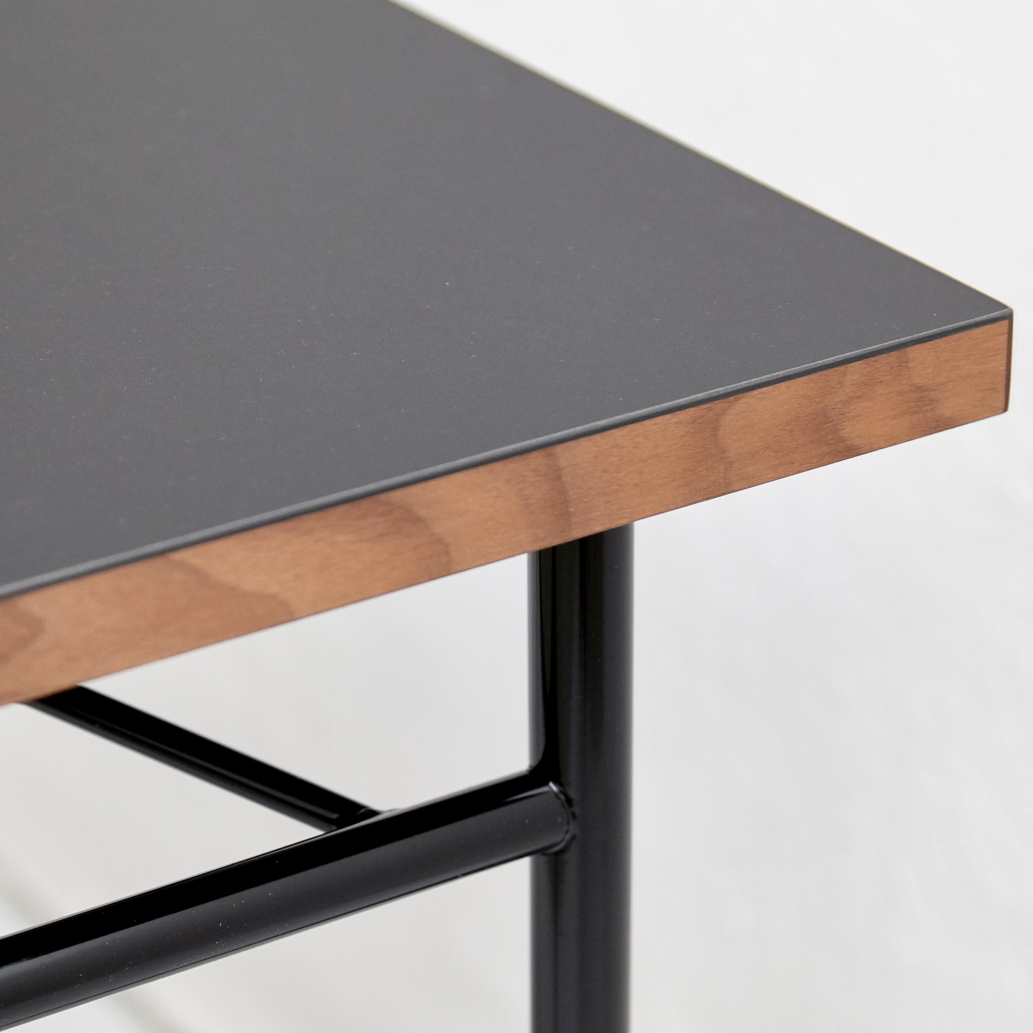 Finn Juhl Nyhavn Schreibtisch aus schwarzem Lino-Holz im Angebot 3