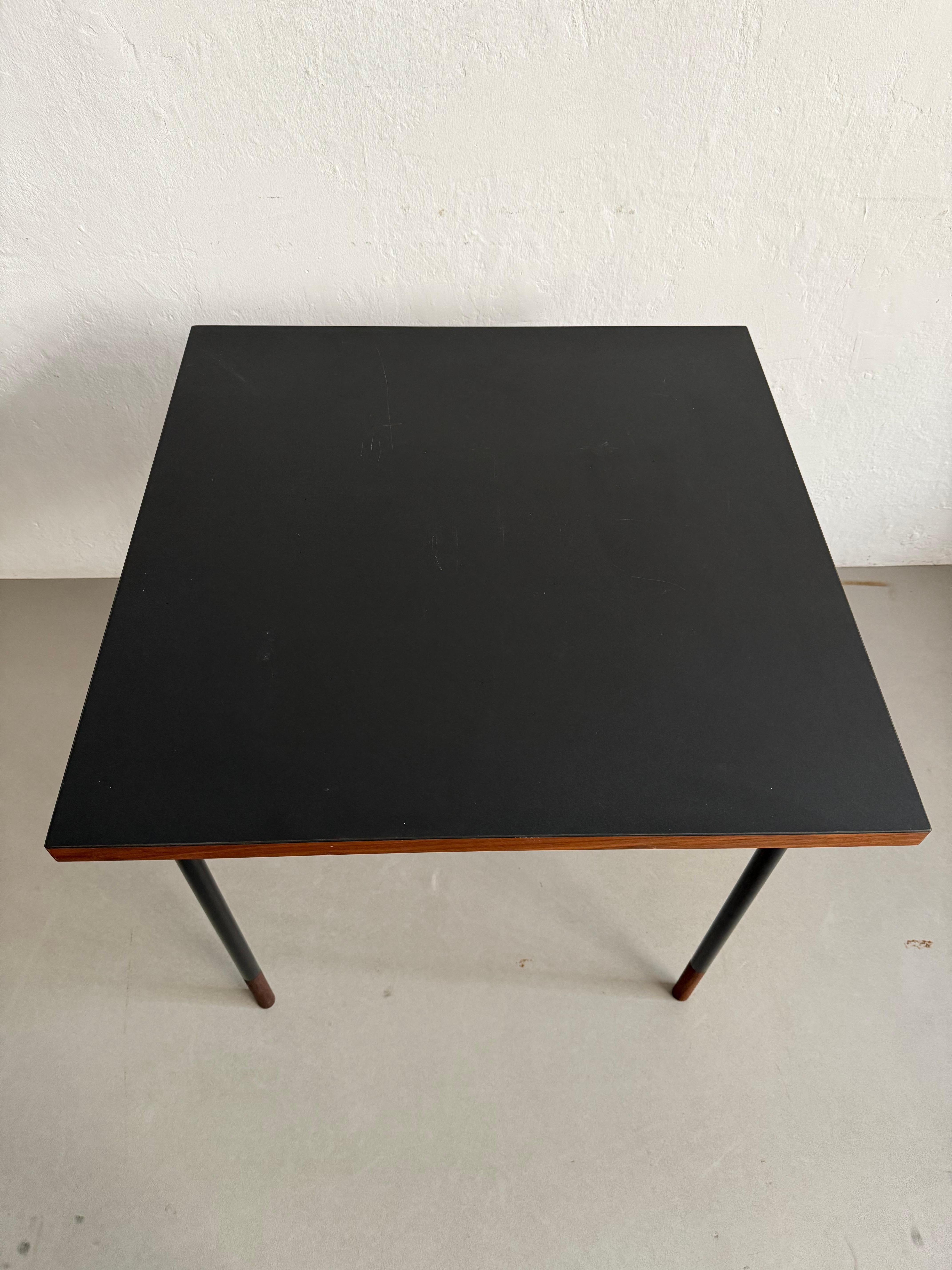 Finn Juhl Nyhavn, Schreibtisch aus schwarzem Linoholz im Angebot 11