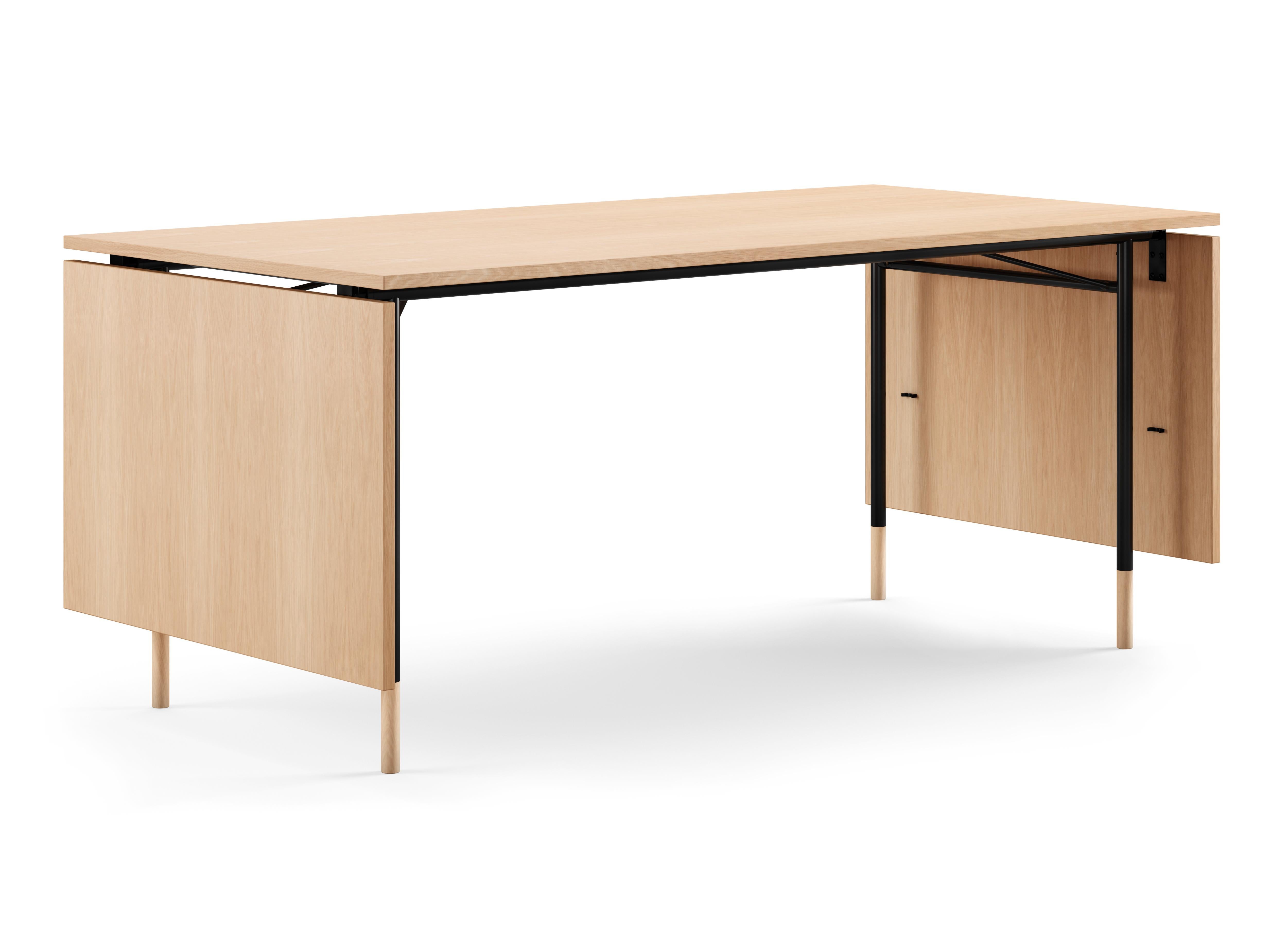 Modern Finn Juhl Nyhavn Dining Table with Two Drop Leaves, Lino and Wood