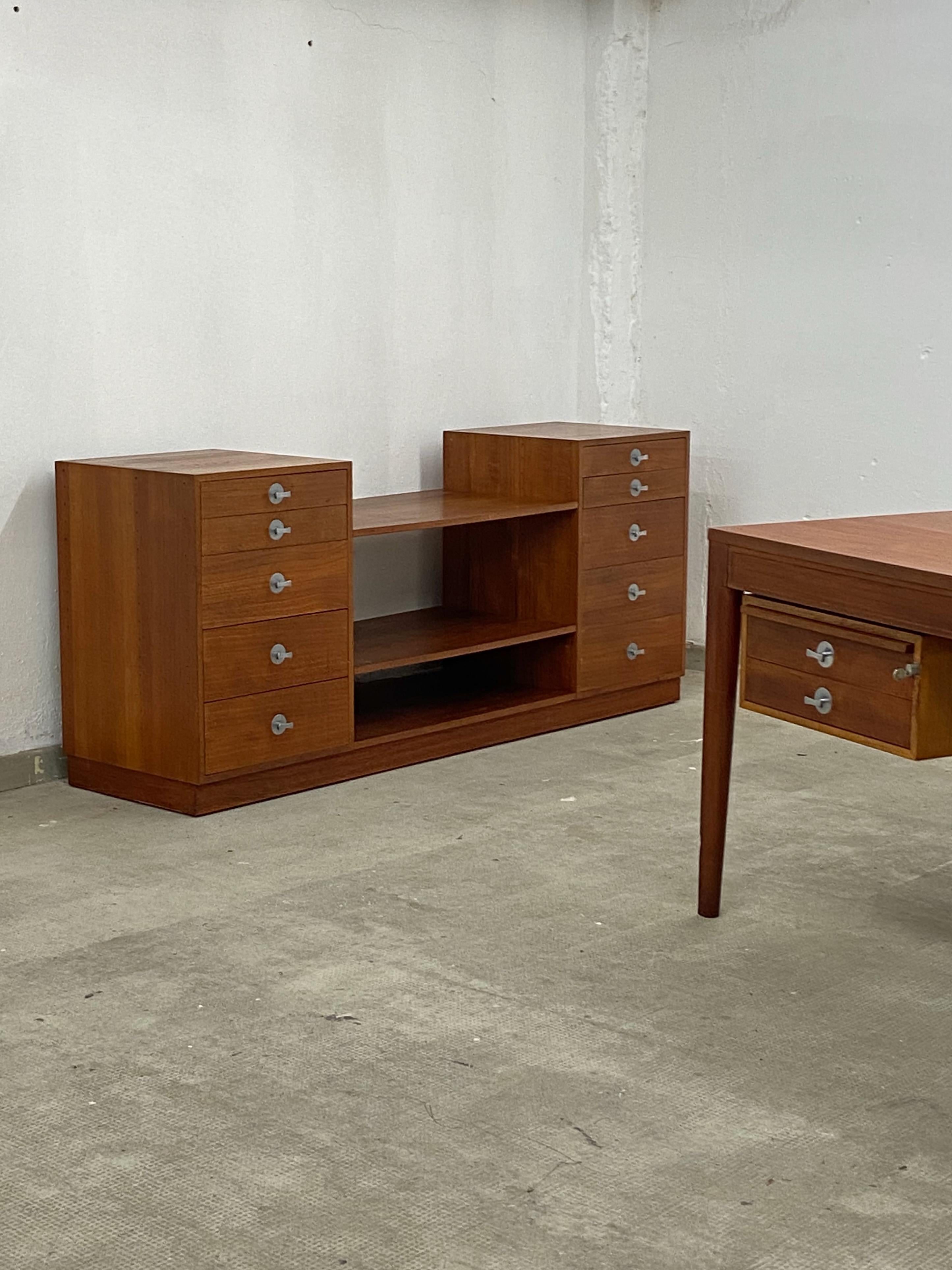 Finn Juhl Office Set 1x Teak Diplomat desk and 1x Teak sideboard by France & Søn 7