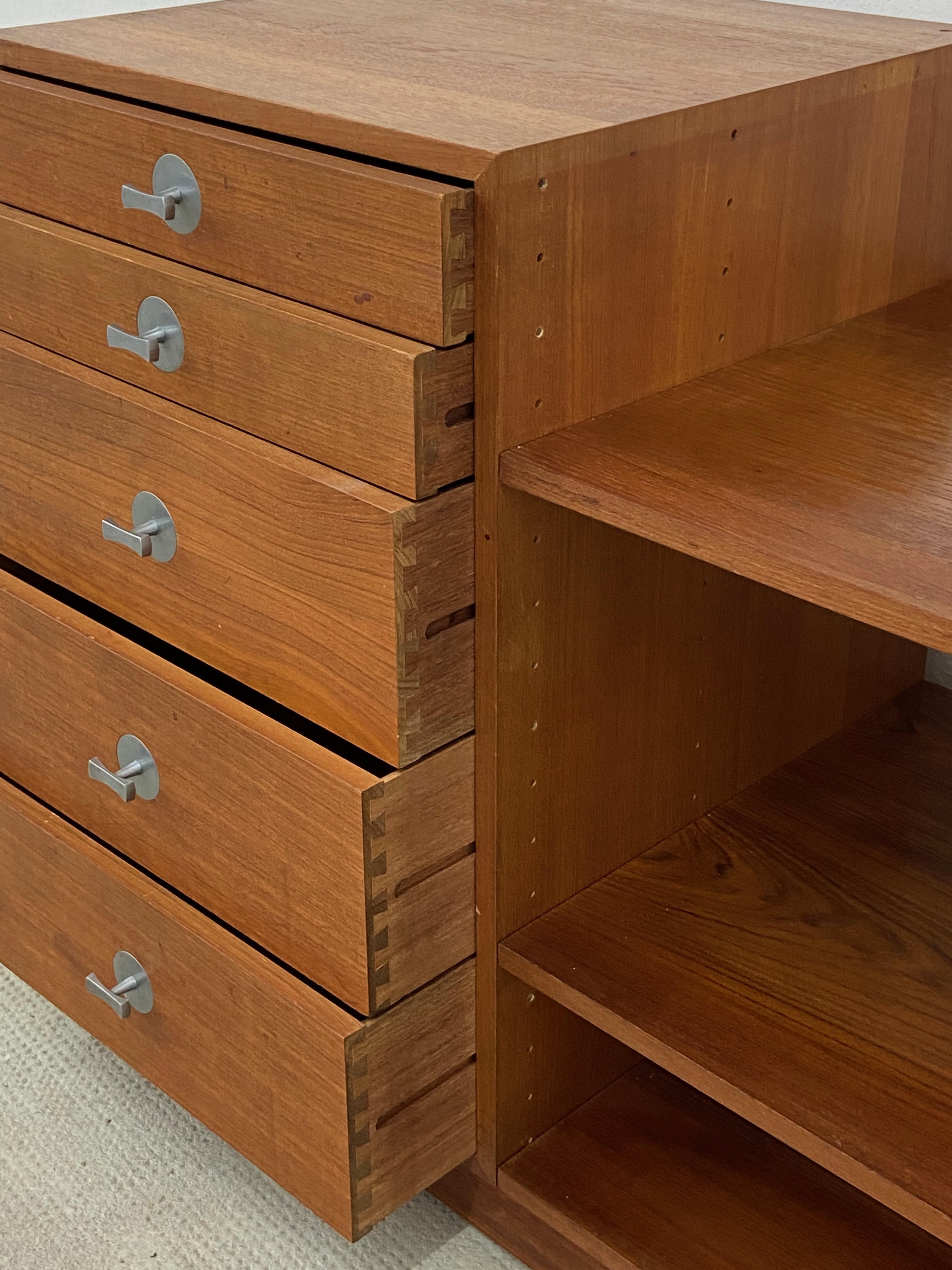 Finn Juhl Office Set 1x Teak Diplomat desk and 1x Teak sideboard by France & Søn 12