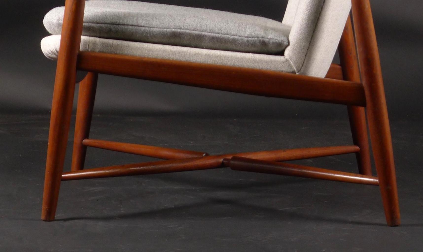 Finn Juhl, Pair of Fireplace Chairs, model BO59, by Bovirke, designed 1946 For Sale 3