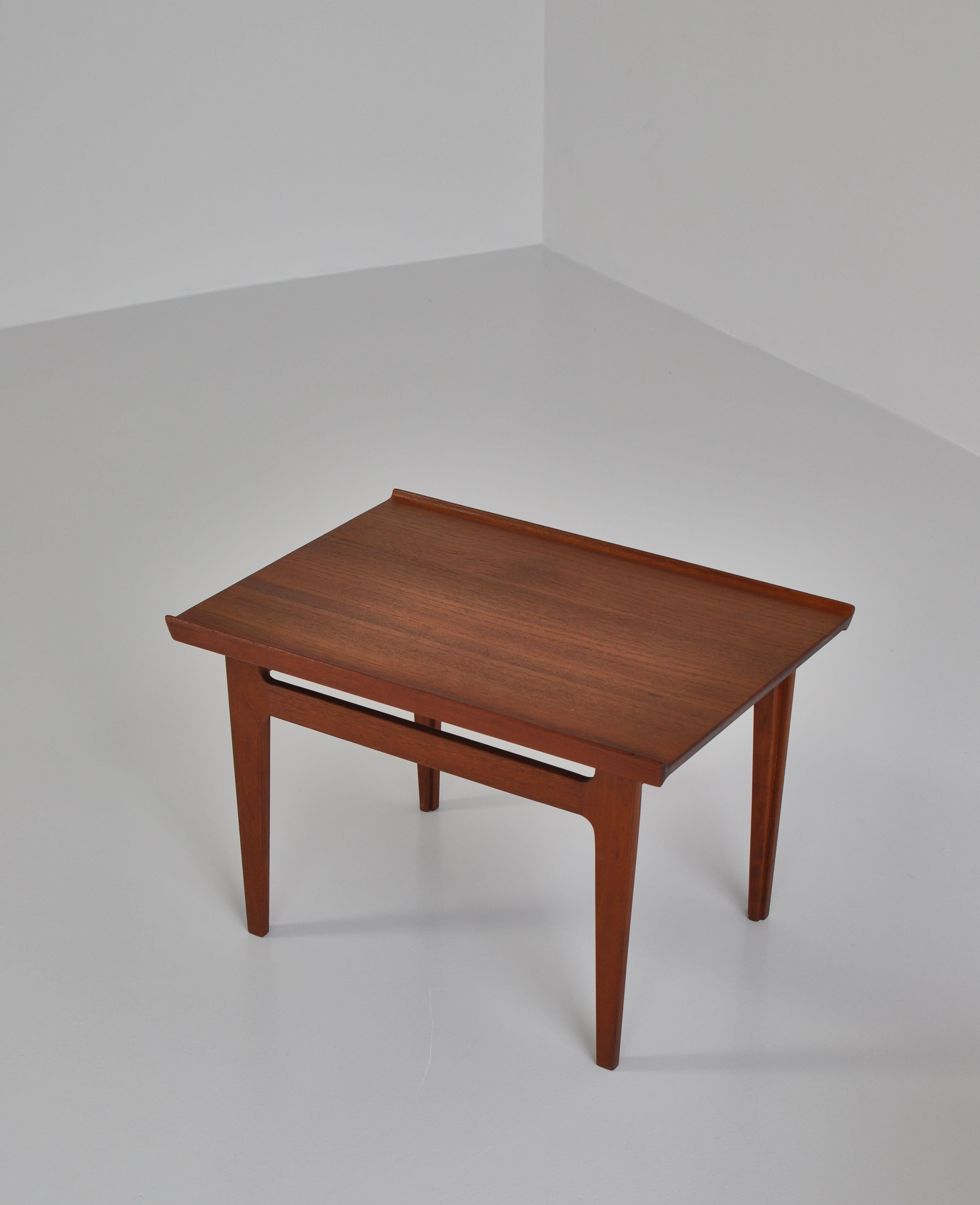 Scandinavian Modern Finn Juhl Pair of Side Tables in Solid Teakwood by France & Son, 1959