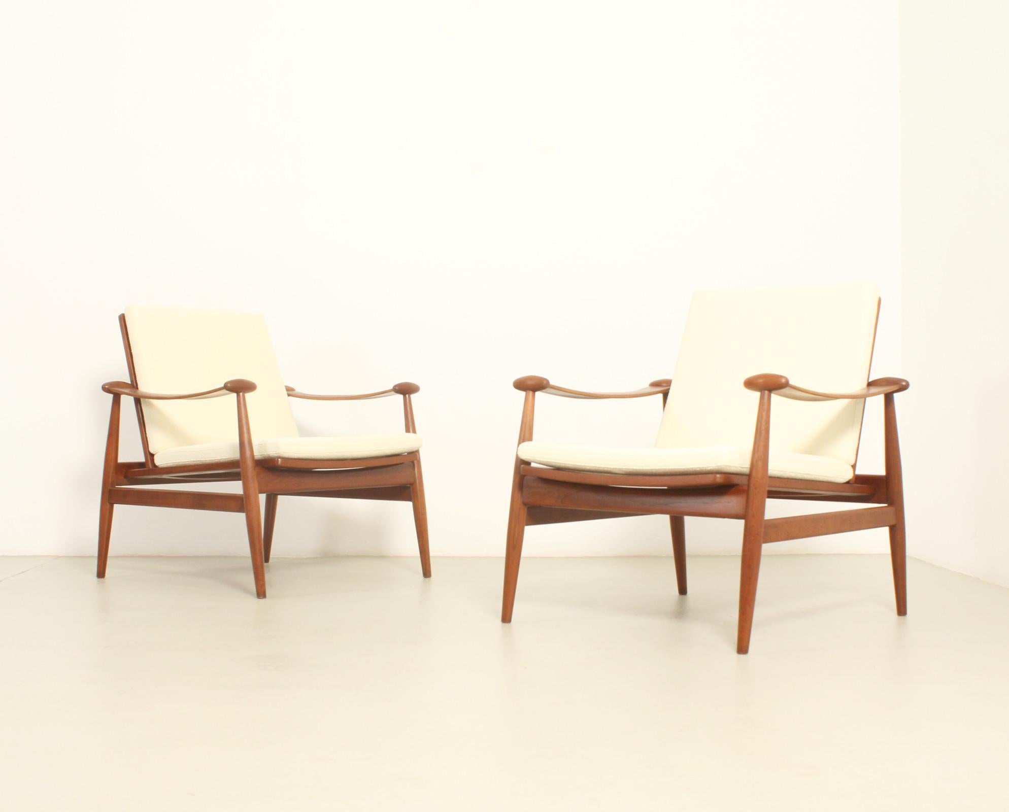 Paire de chaises Spade de Finn Juhl pour France & Søn, Danemark, années 1960 en vente 7