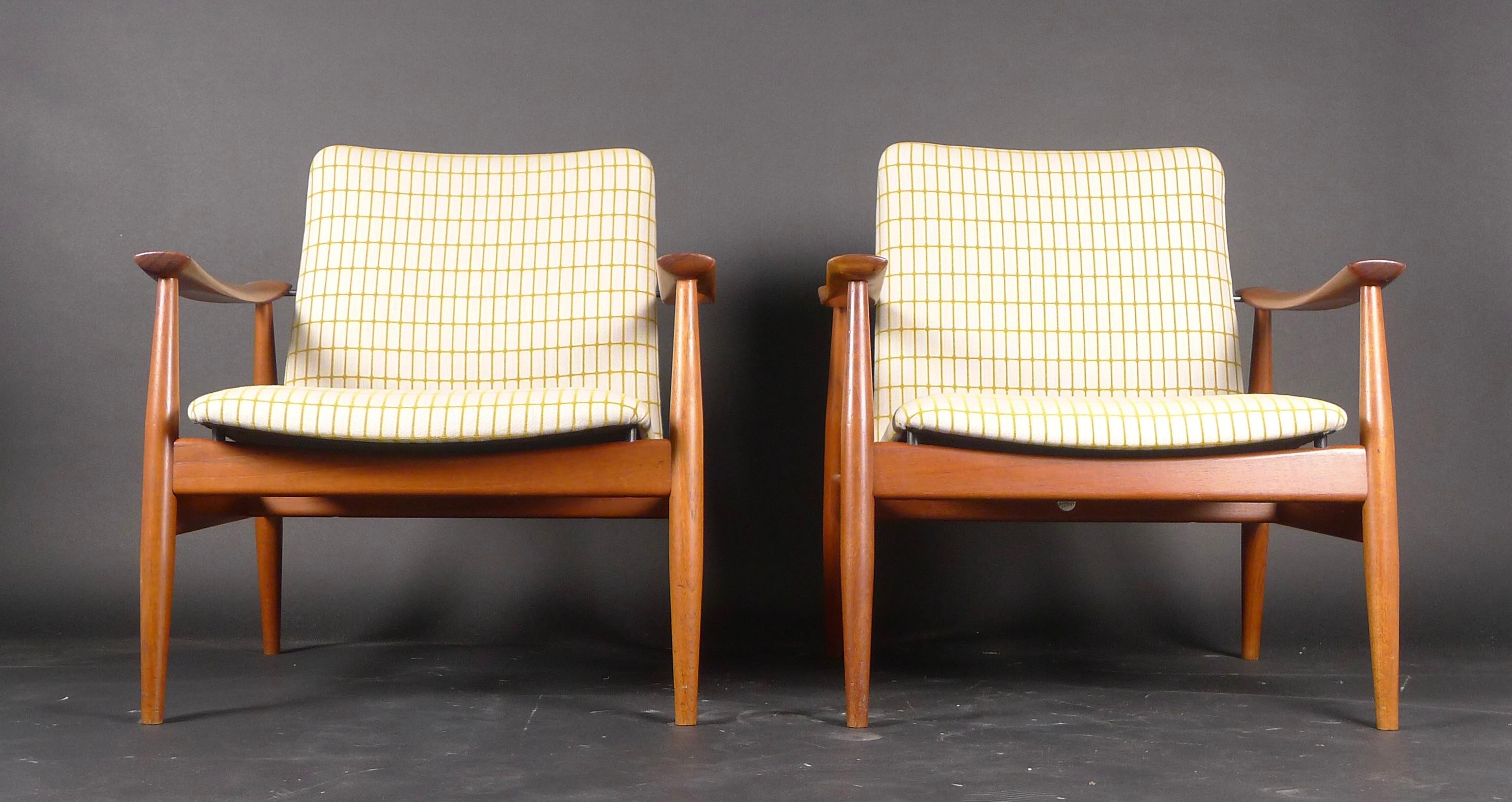 Danish Finn Juhl, Pair of Teak Easy Chairs, Model Fd138, France & Son, 1959 For Sale