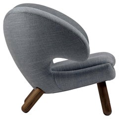 Finn Juhl Pelican Chair Fabric with Buttons and Wood