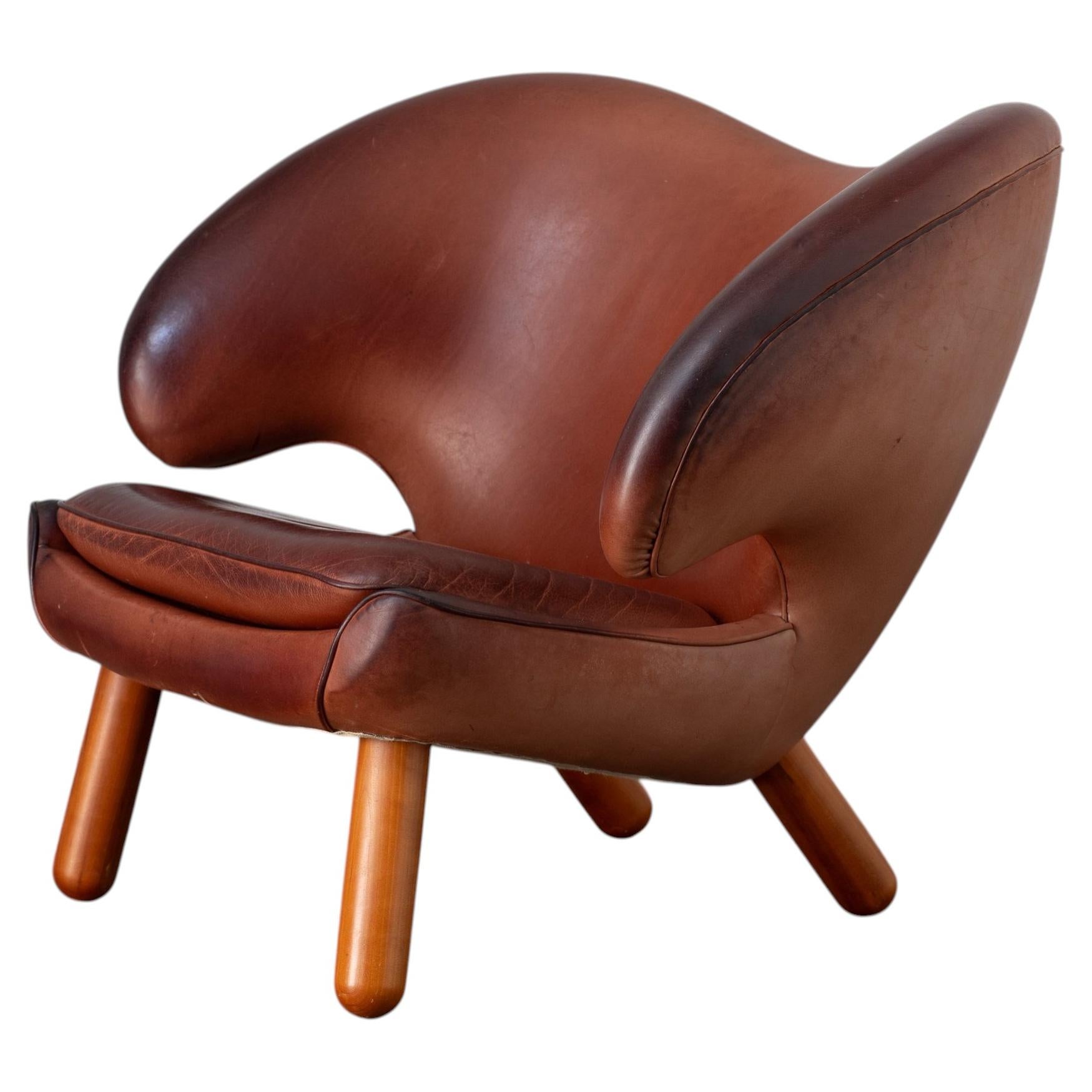 Finn Juhl Pelican Chair in Cognac Leather