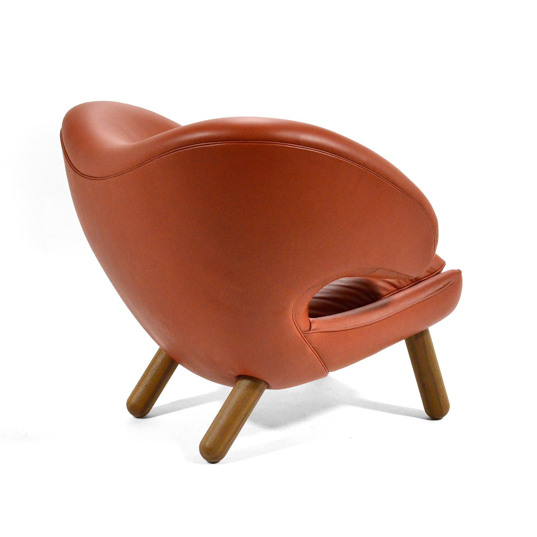 Finn Juhl Pelican Chair in Leather 2
