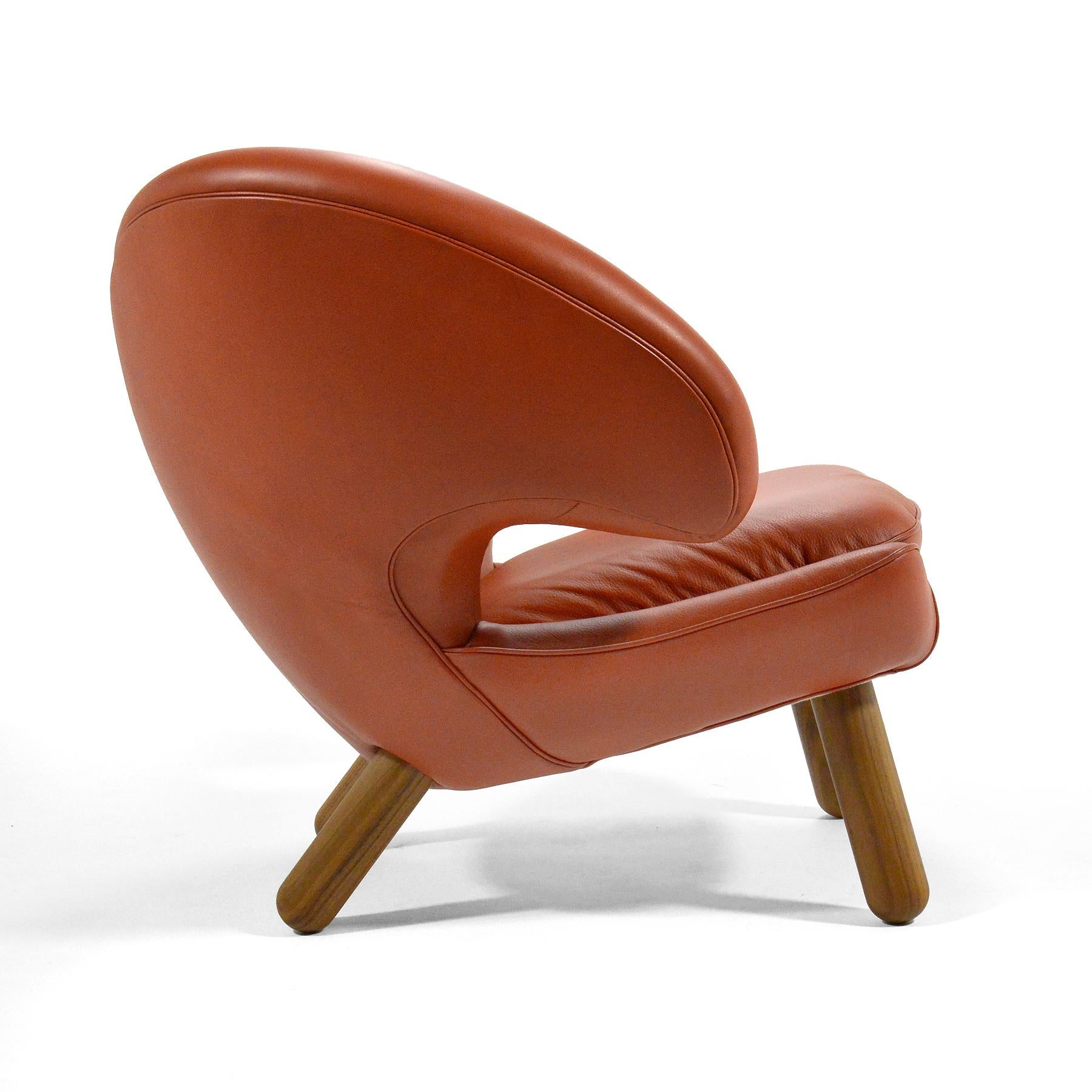Finn Juhl Pelican Chair in Leather 3