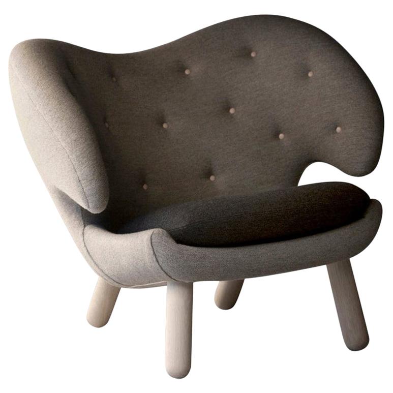 Finn Juhl Pelican Chair Fabric and Wood