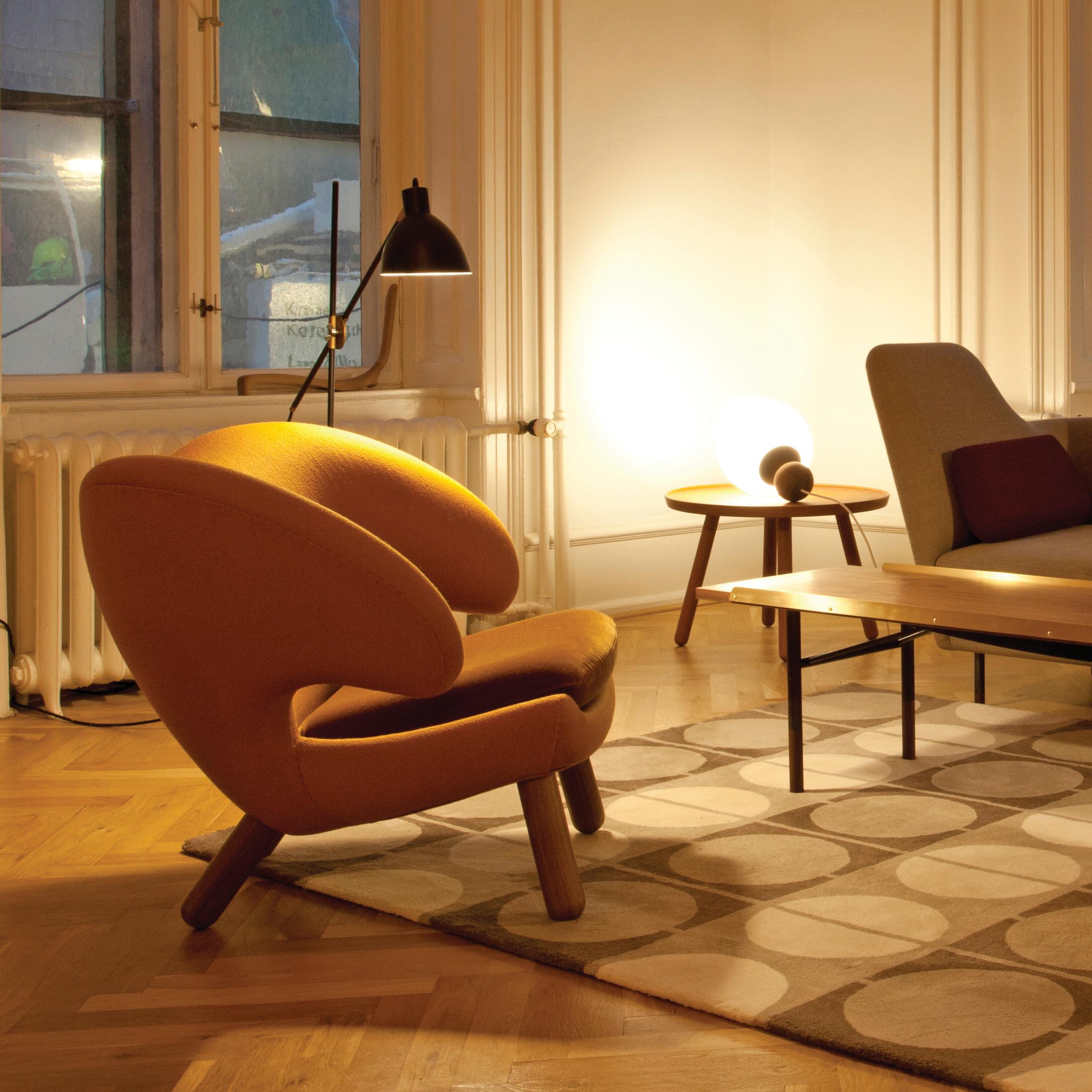 Chaise Pelican de Finn Juhl en bois et mouton Skandilock Moonlight 1