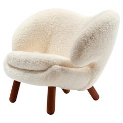 Finn Juhl Pelikan-Stuhl Skandilock Schaf in Offwhite und Holz