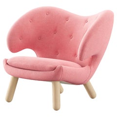 Finn Juhl Pelican Chair Upholstered in Wood and Fabric