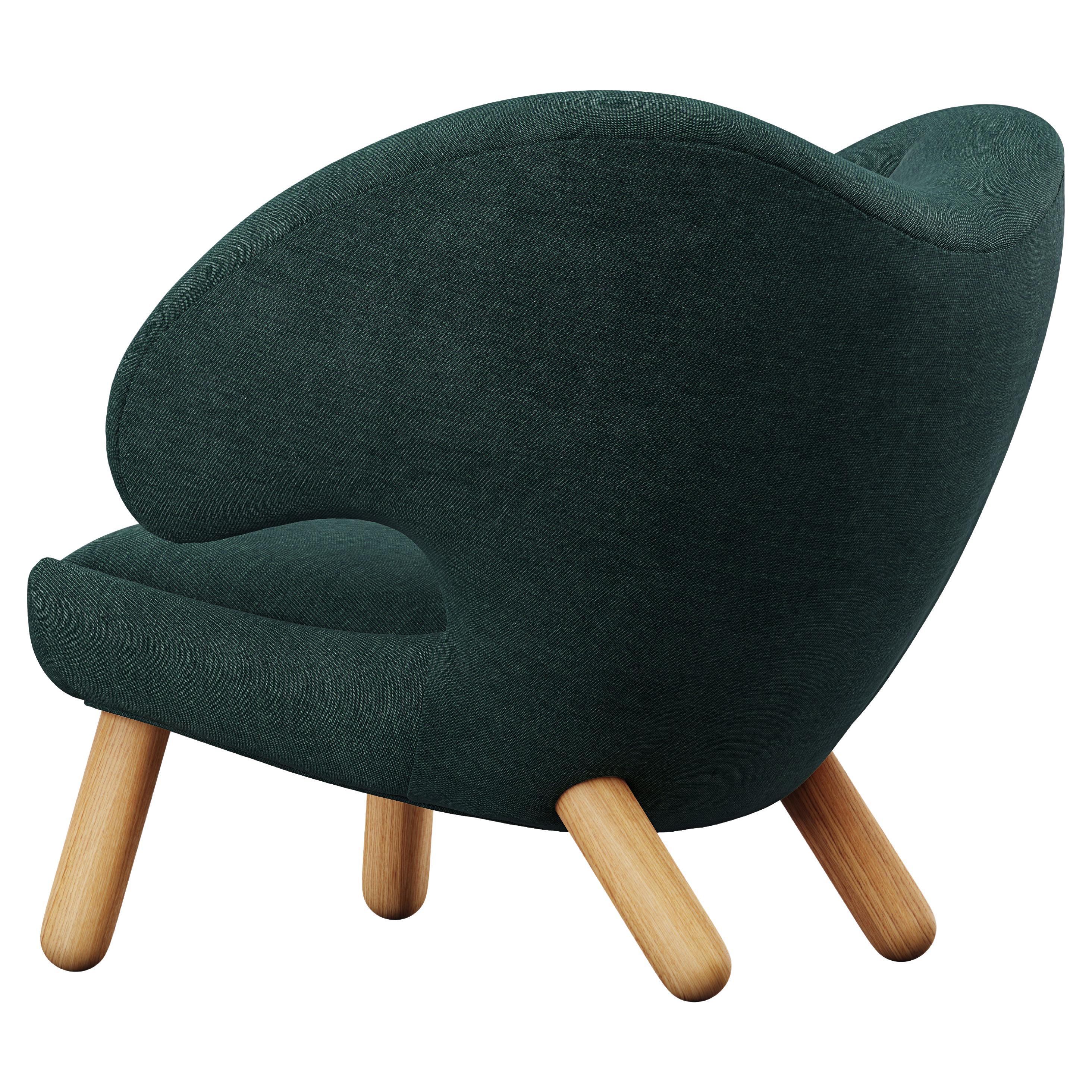 Finn Juhl Pelican Chair Upholstered in Wood and Fabric