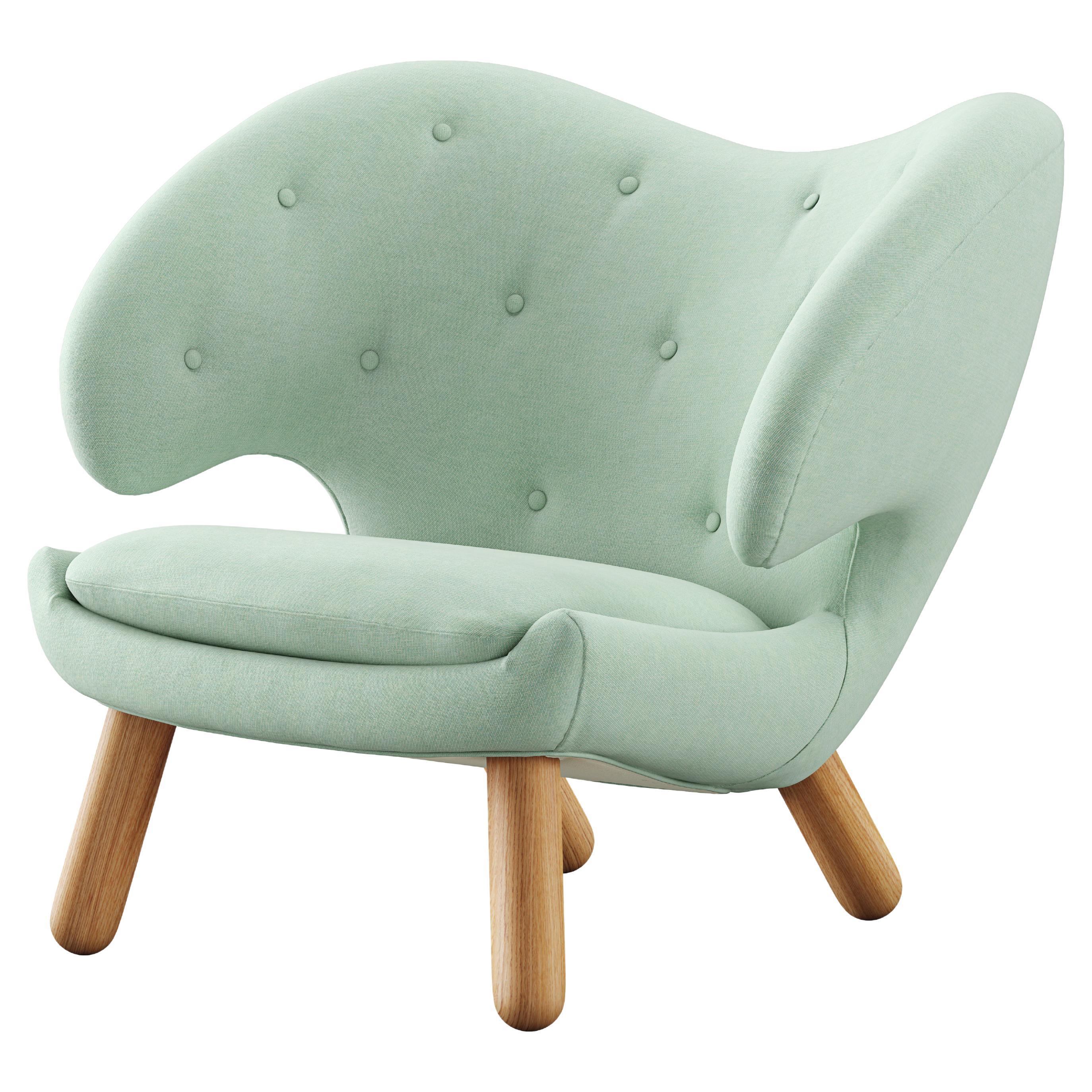 Finn Juhl Pelican Chair Upholstered in Wood and Fabric