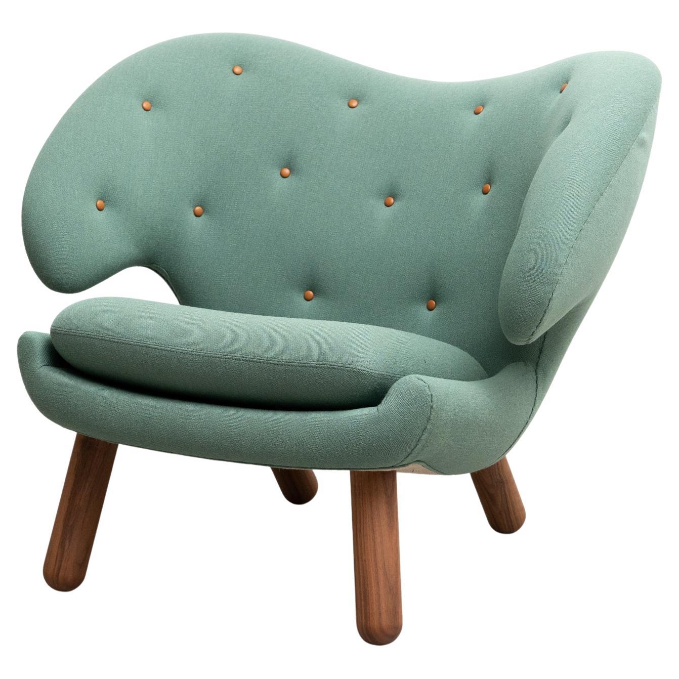 Finn Juhl Pelican Chair Upholstered in Wood and Fabric