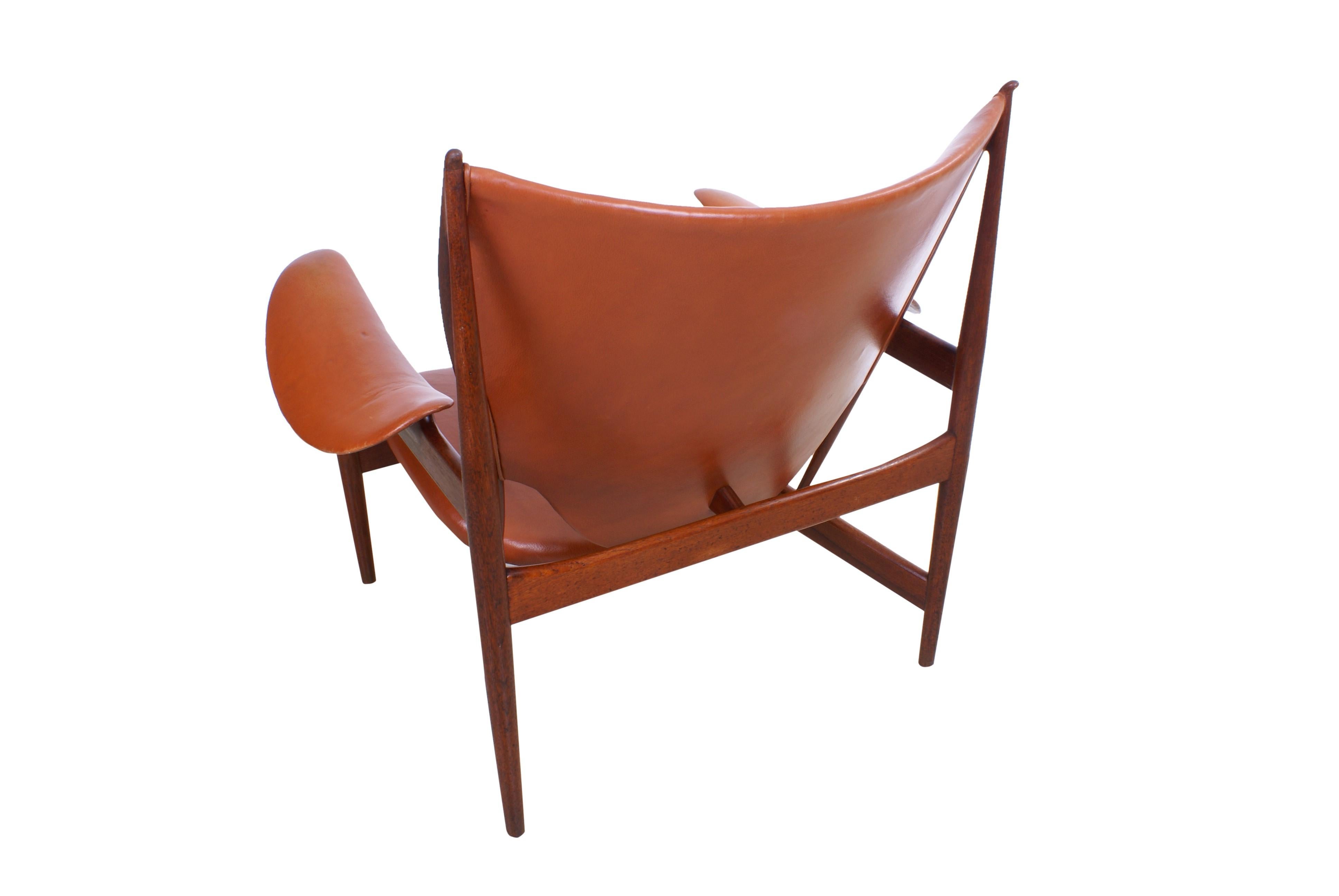 Finn Juhl Rare 'Chieftain' Chair in Teak and Leather for Niels Vodder, 1949 For Sale 4