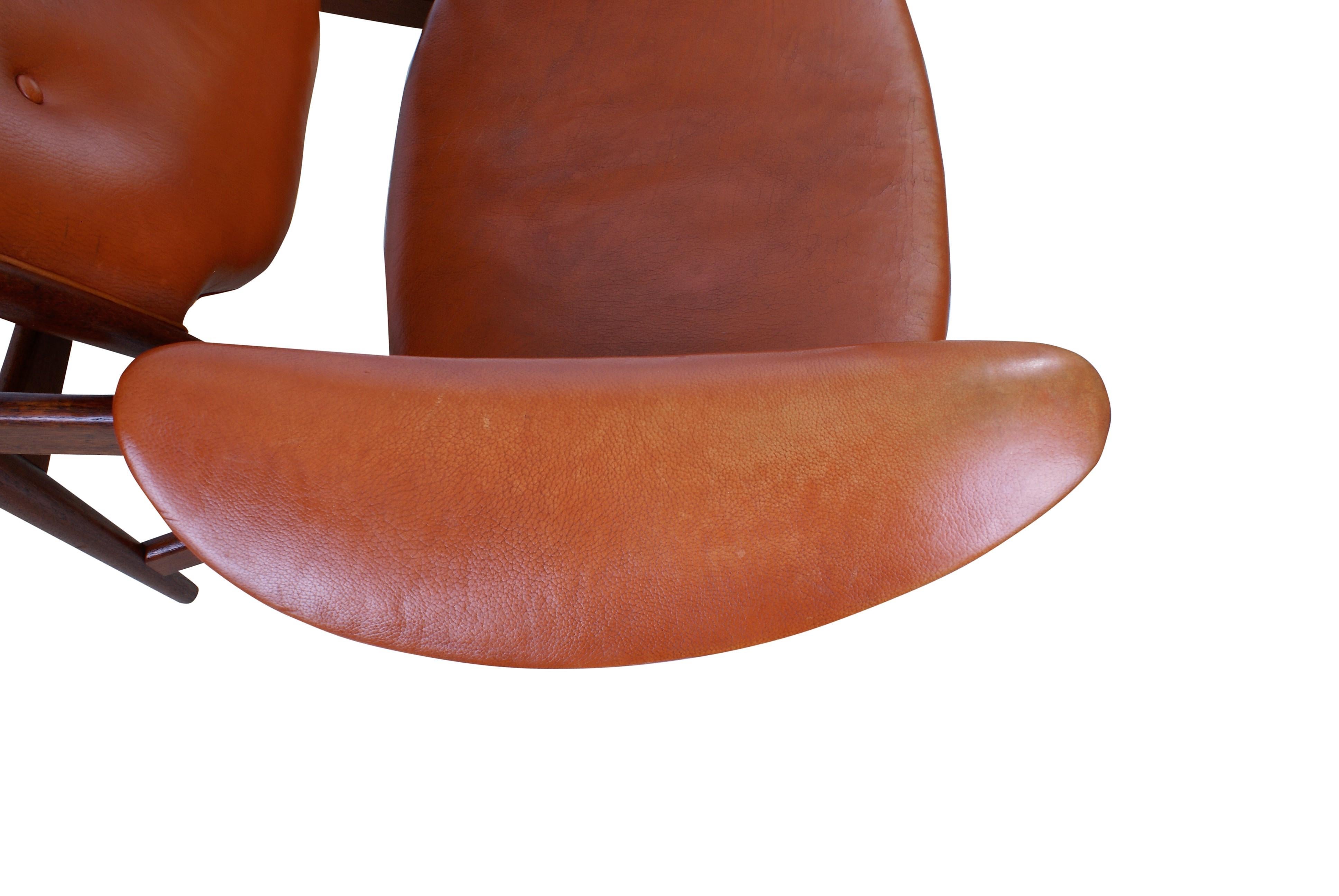 Finn Juhl Rare 'Chieftain' Chair in Teak and Leather for Niels Vodder, 1949 For Sale 6