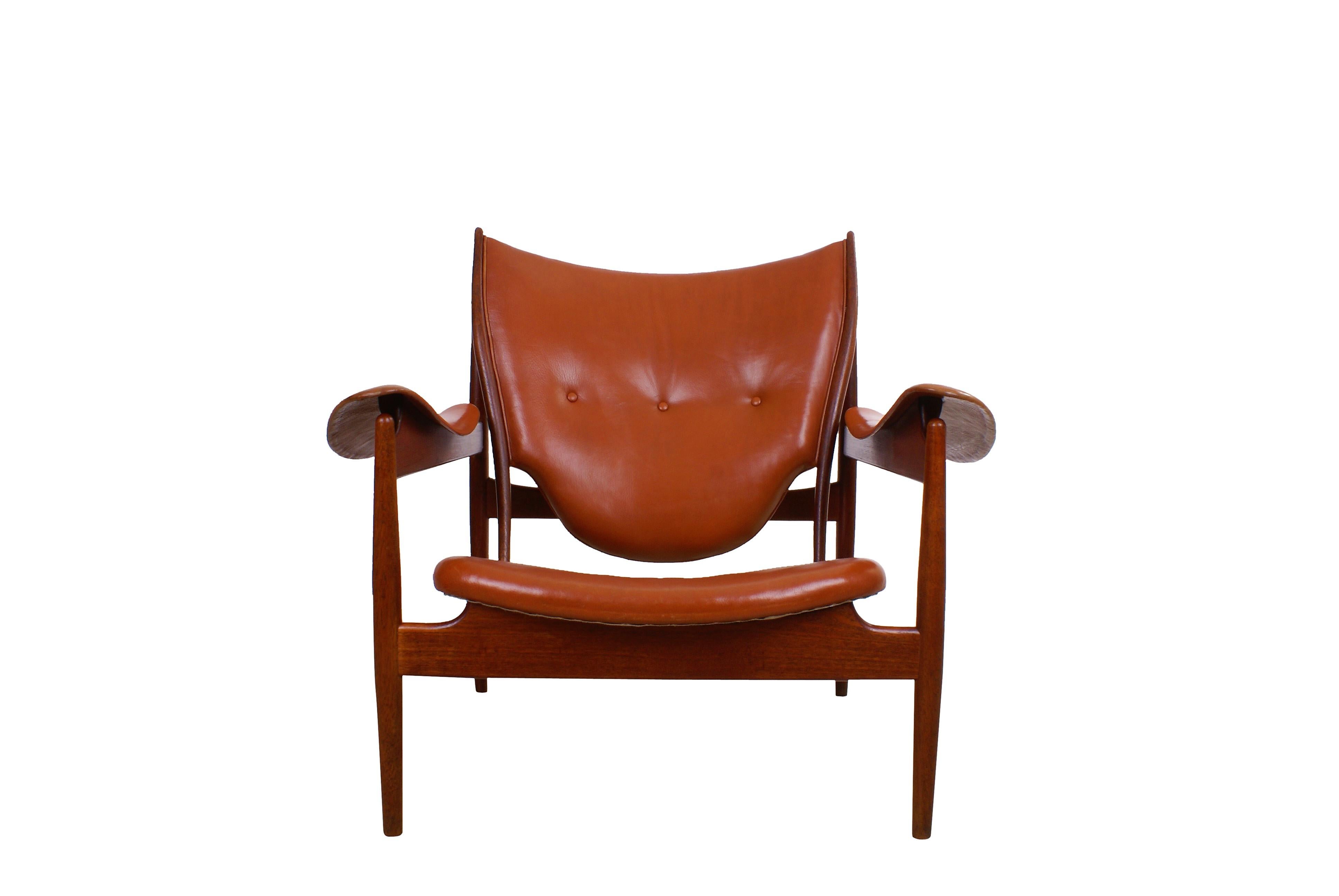 Danish Finn Juhl Rare 'Chieftain' Chair in Teak and Leather for Niels Vodder, 1949 For Sale