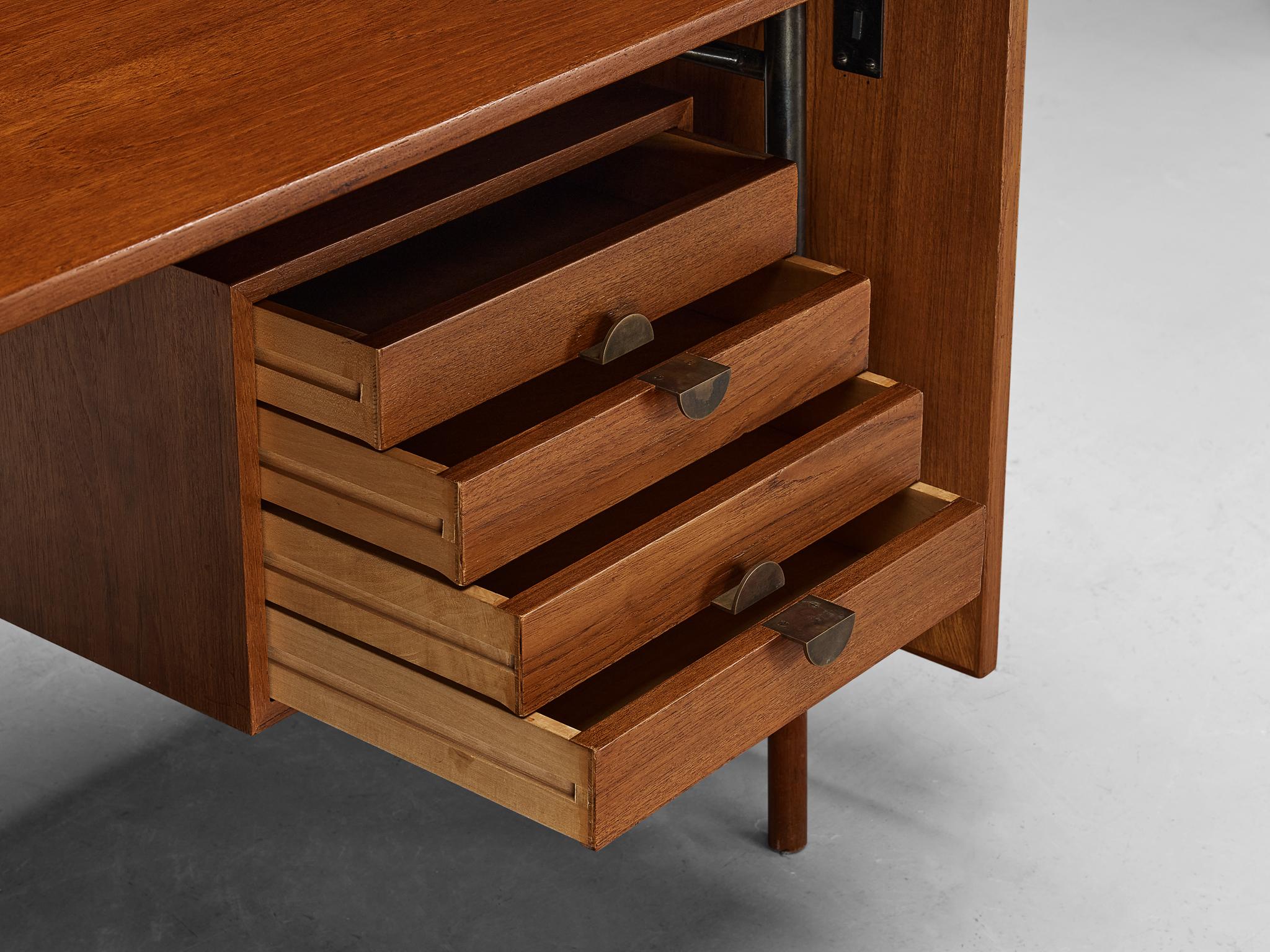 Finn Juhl Rare Desk for Bovirke in Teak  For Sale 1