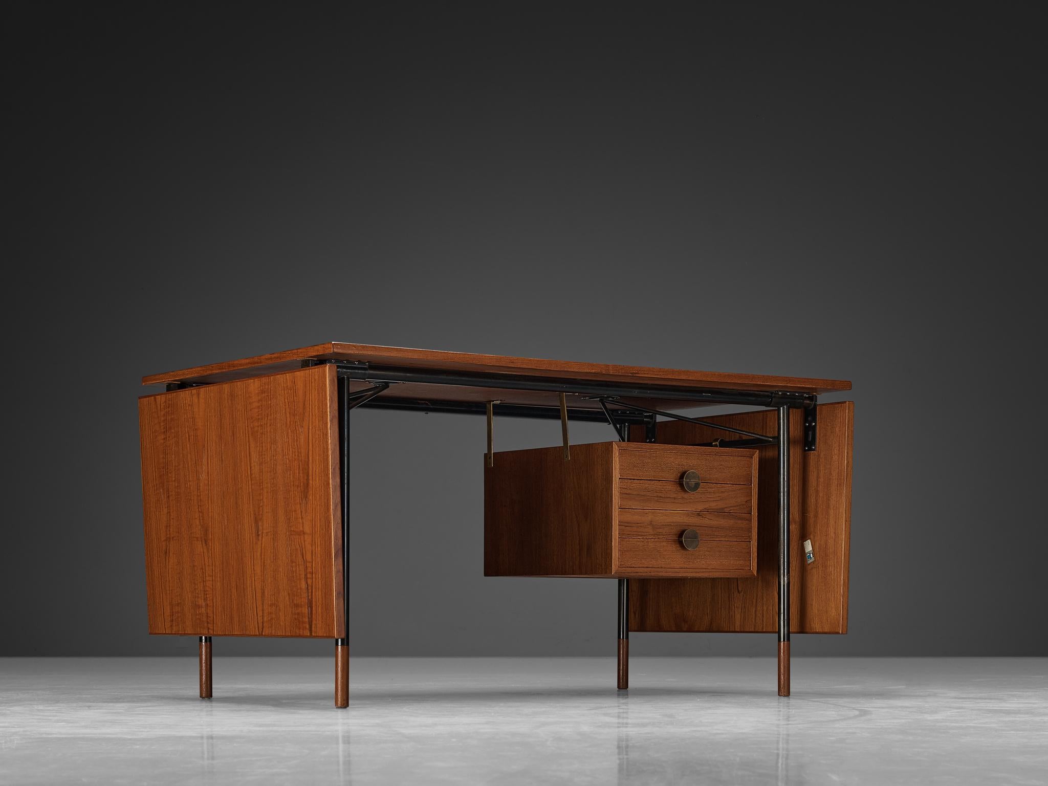 Bureau rare de Finn Juhl pour Bovirke en teck  en vente 2