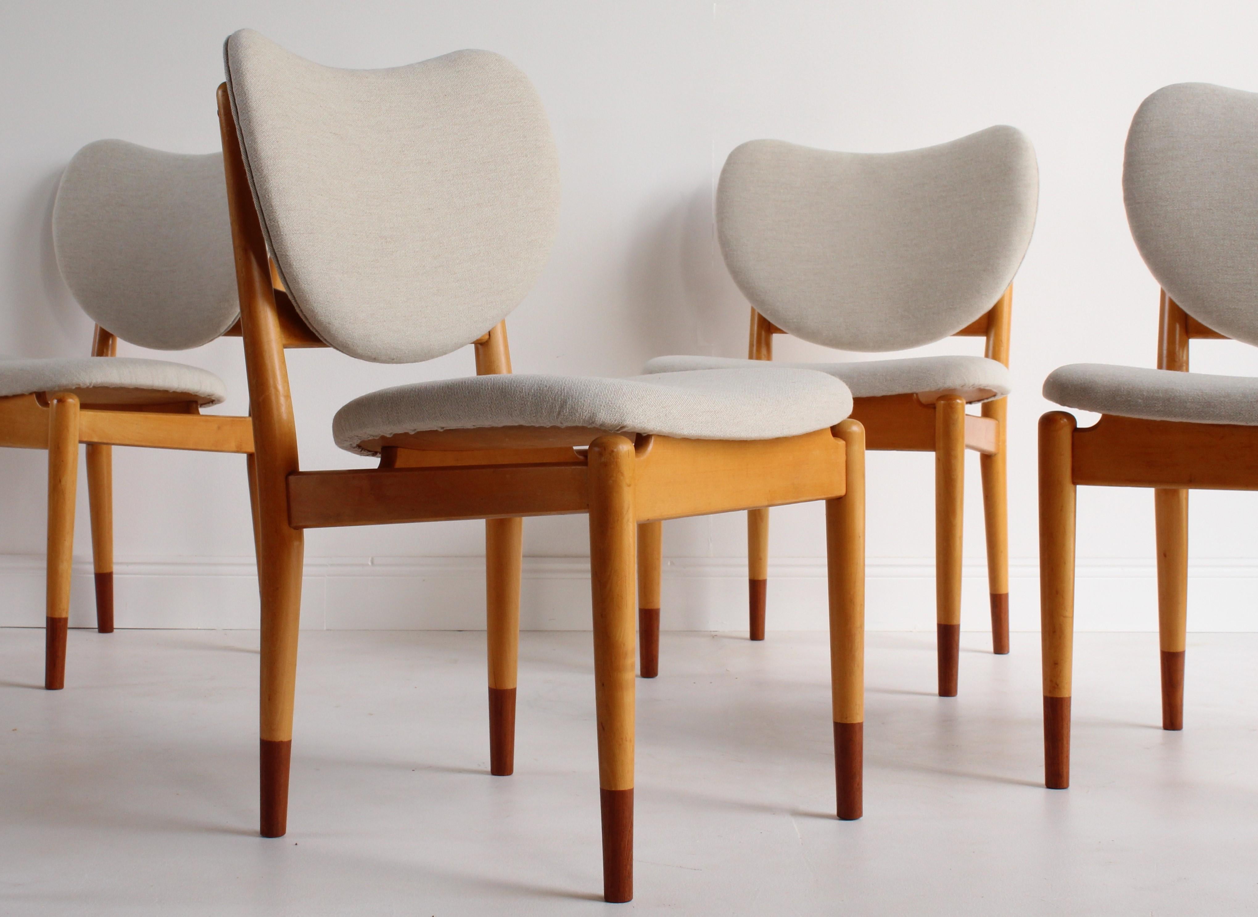 Finn Juhl, Rare Dining / Side Chairs, Maple, Teak, Beige Fabric, Denmark, 1949 1