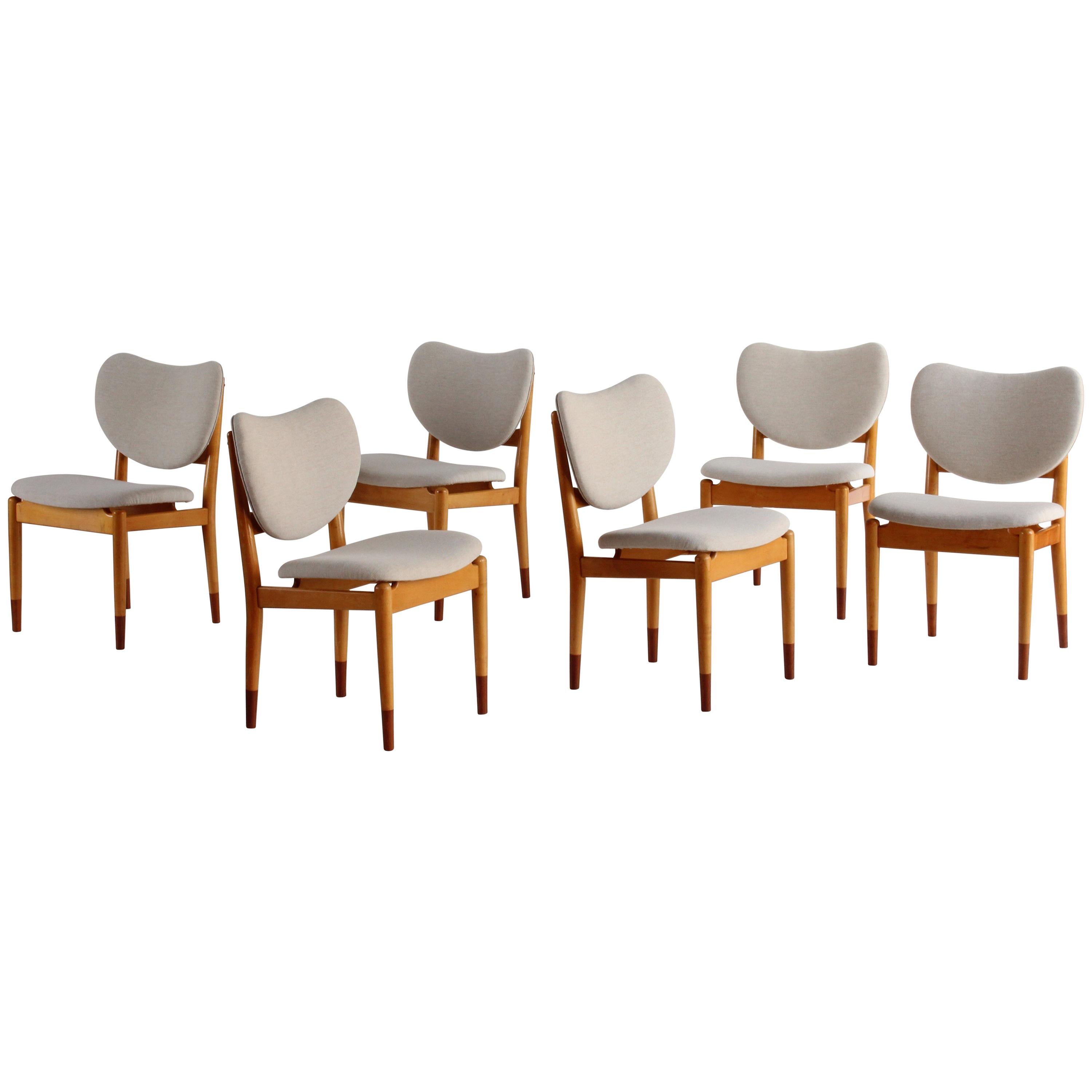 Finn Juhl, Rare Dining / Side Chairs, Maple, Teak, Beige Fabric 