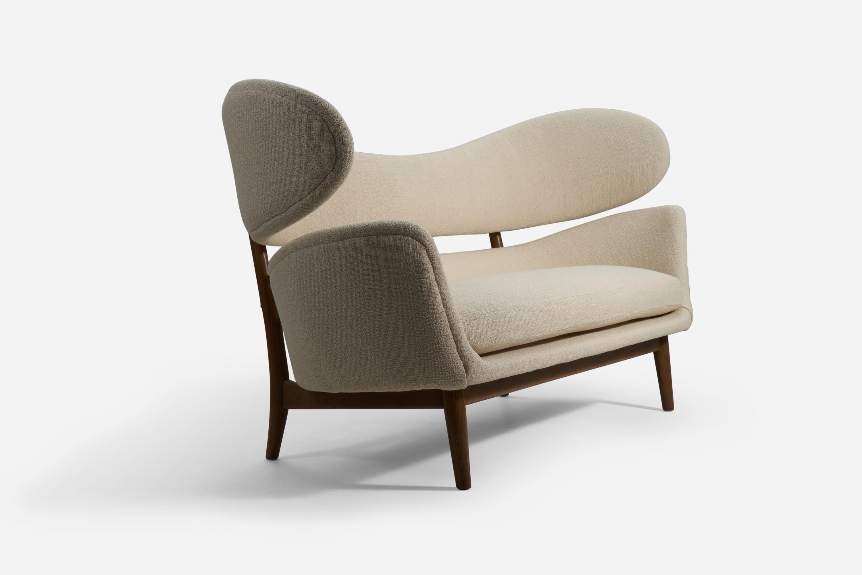 Mid-20th Century Finn Juhl, Rare Important Sofa Walnut Fabric, Baker Furniture United States 1951 For Sale