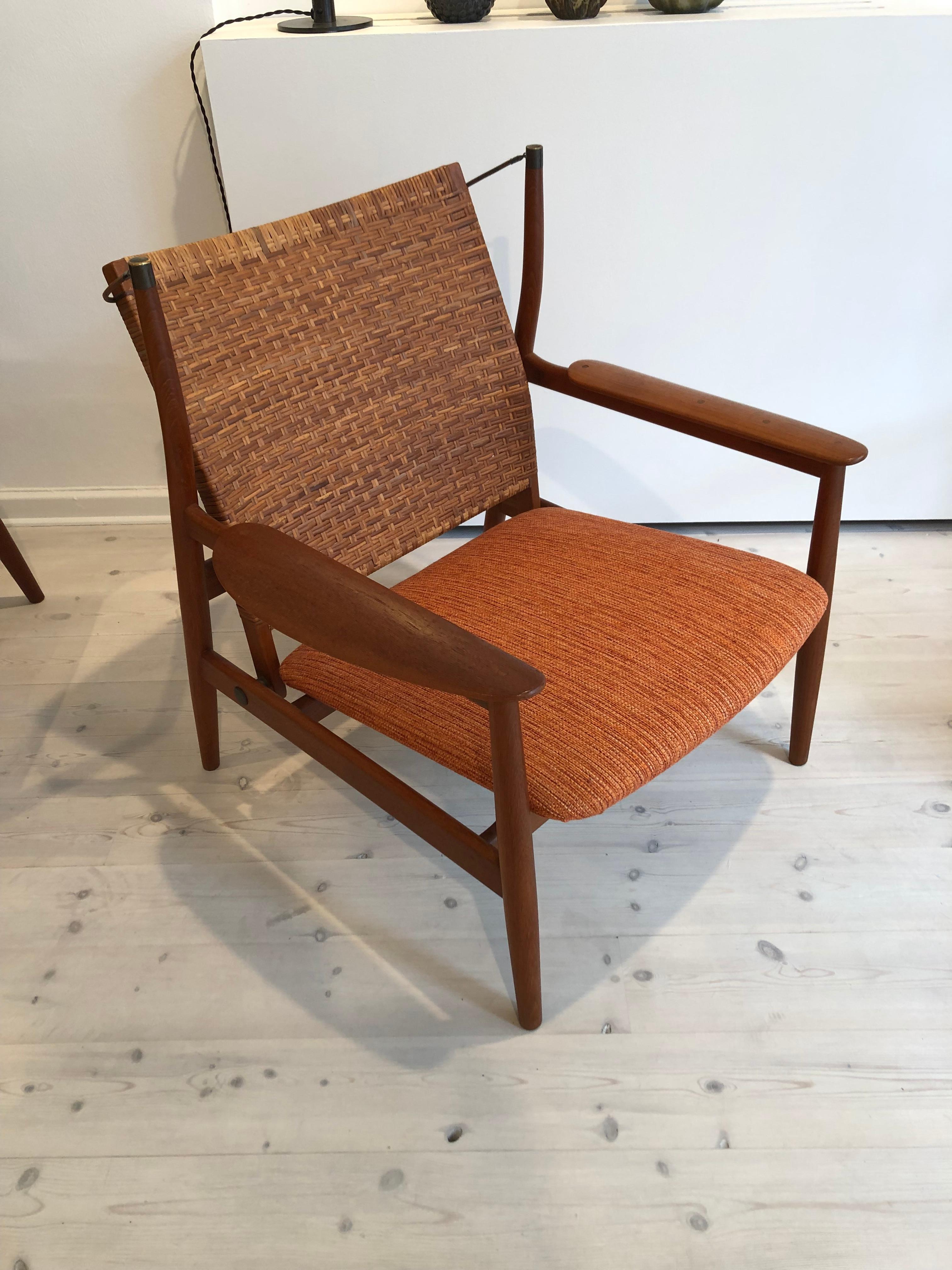 Finn Juhl Rare Pair of NV55 Armchairs in Teak and Cane for Niels Vodder, 1955 3