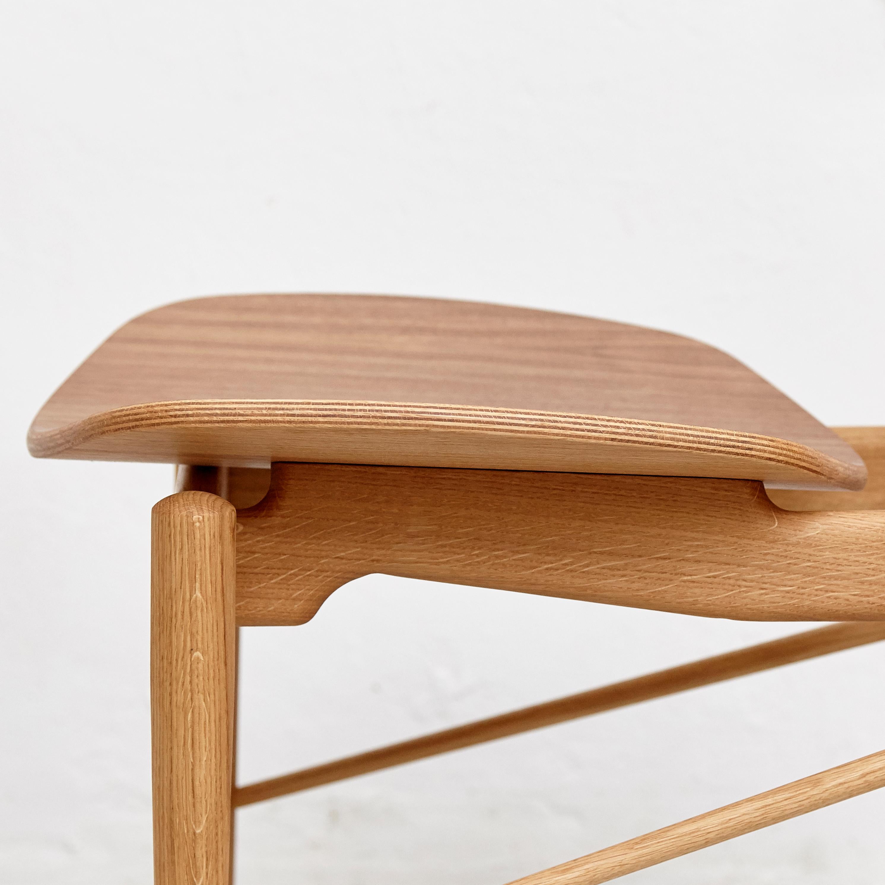 Contemporary Finn Juhl Reading Chair Veneer Seat Wood