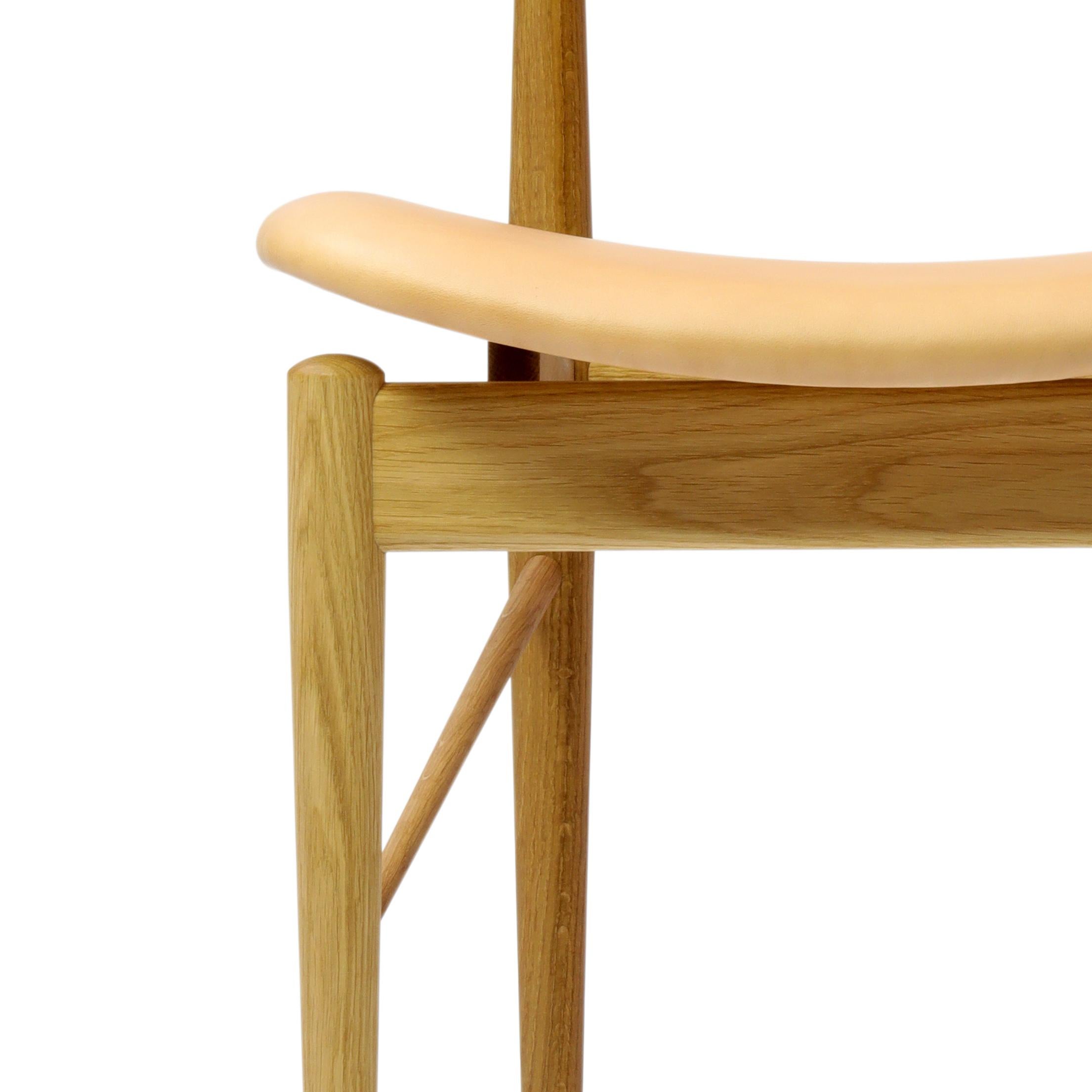 Modern Finn Juhl Reading Chair, Wood and Leather