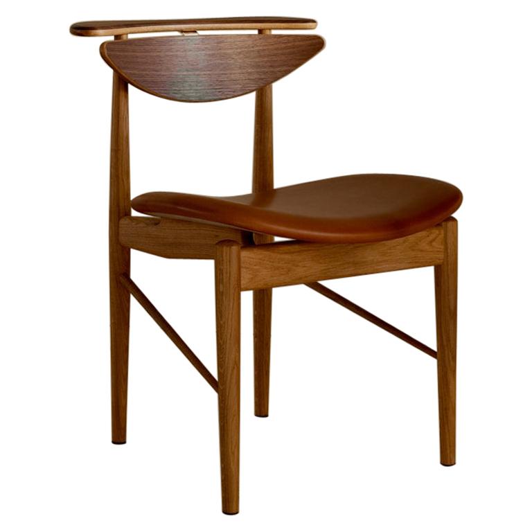 Finn Juhl Reading Chair, Wood and Leather For Sale at 1stDibs
