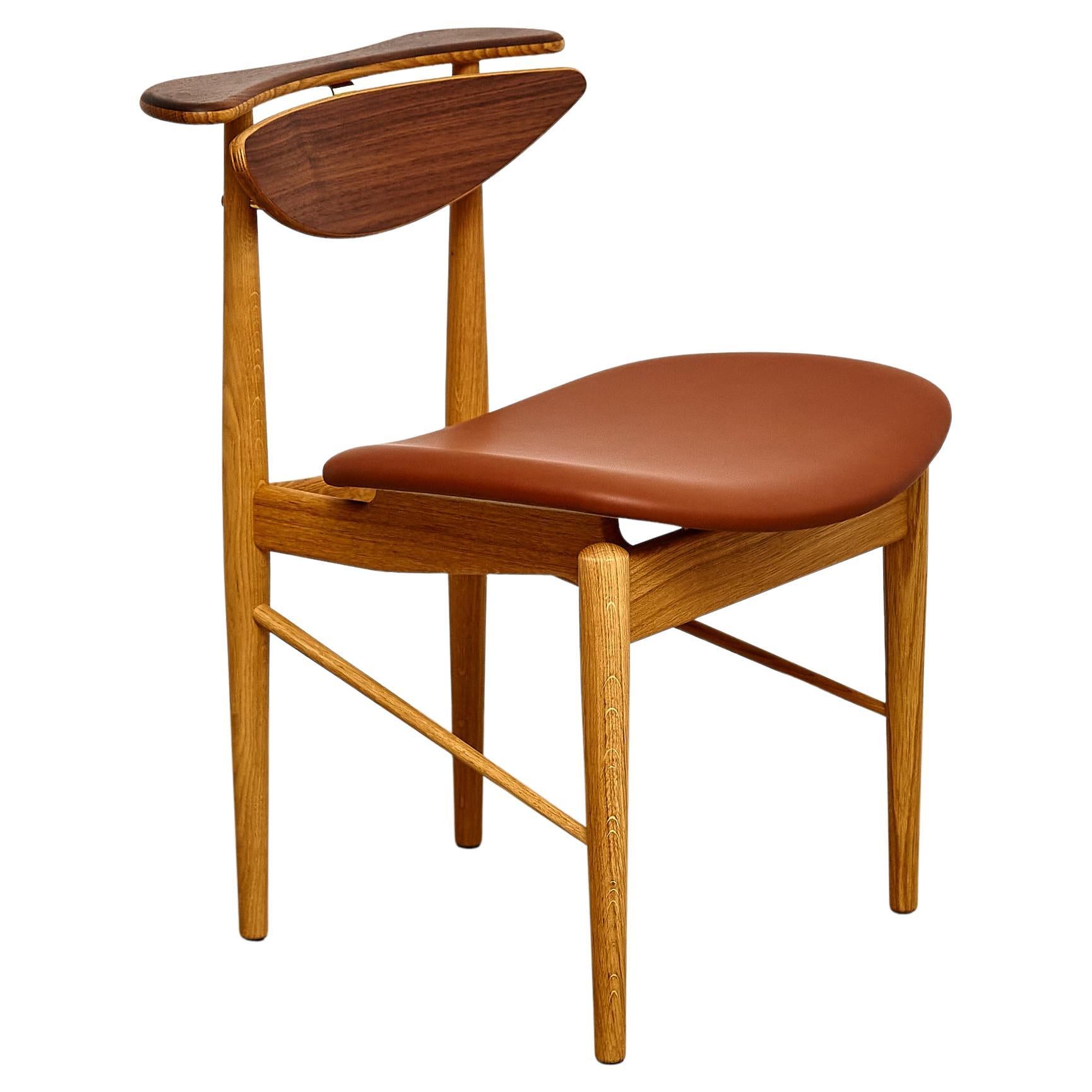 Finn Juhl Reading Chair, Wood and Leather For Sale