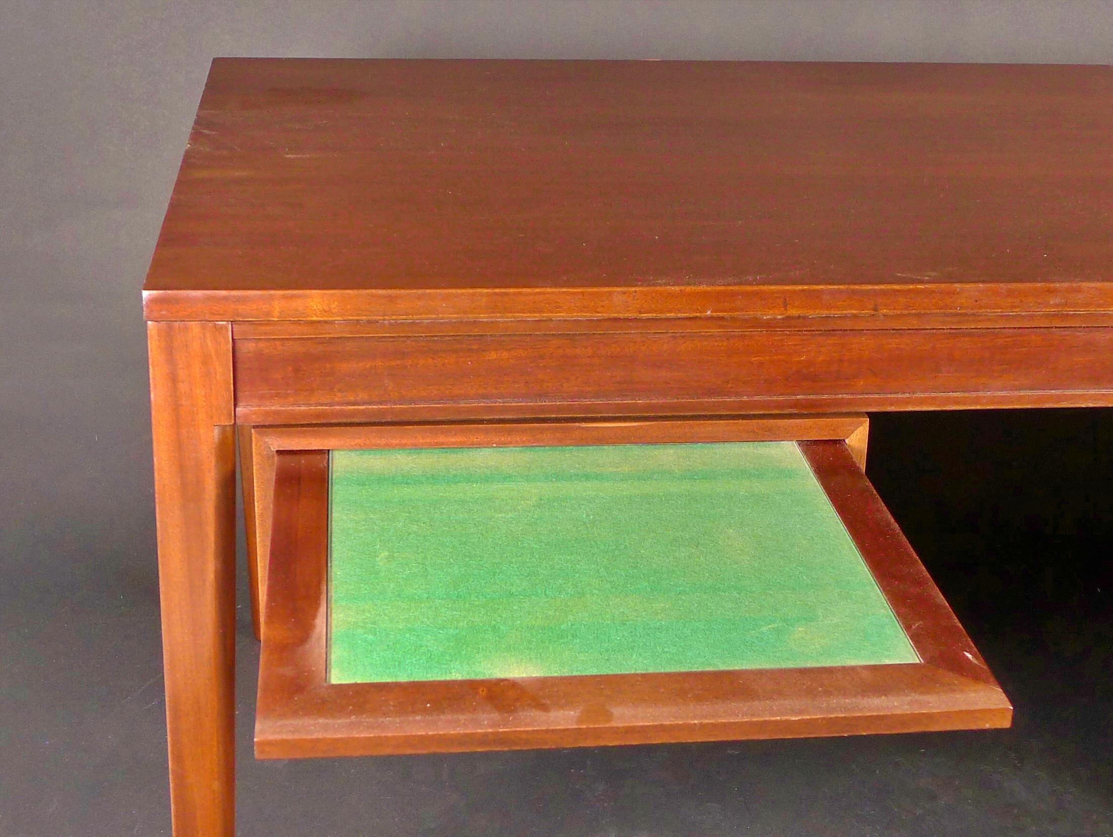 Finn Juhl Escritorio 'Diplomat' de palisandro, por France & Son, Dinamarca Años 60 Palo de rosa en venta
