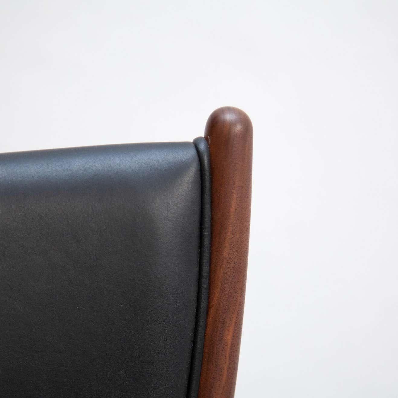 Contemporary Finn Juhl Scandinavian Modern 46 Armchair, Wood and Elegance Black Leather For Sale