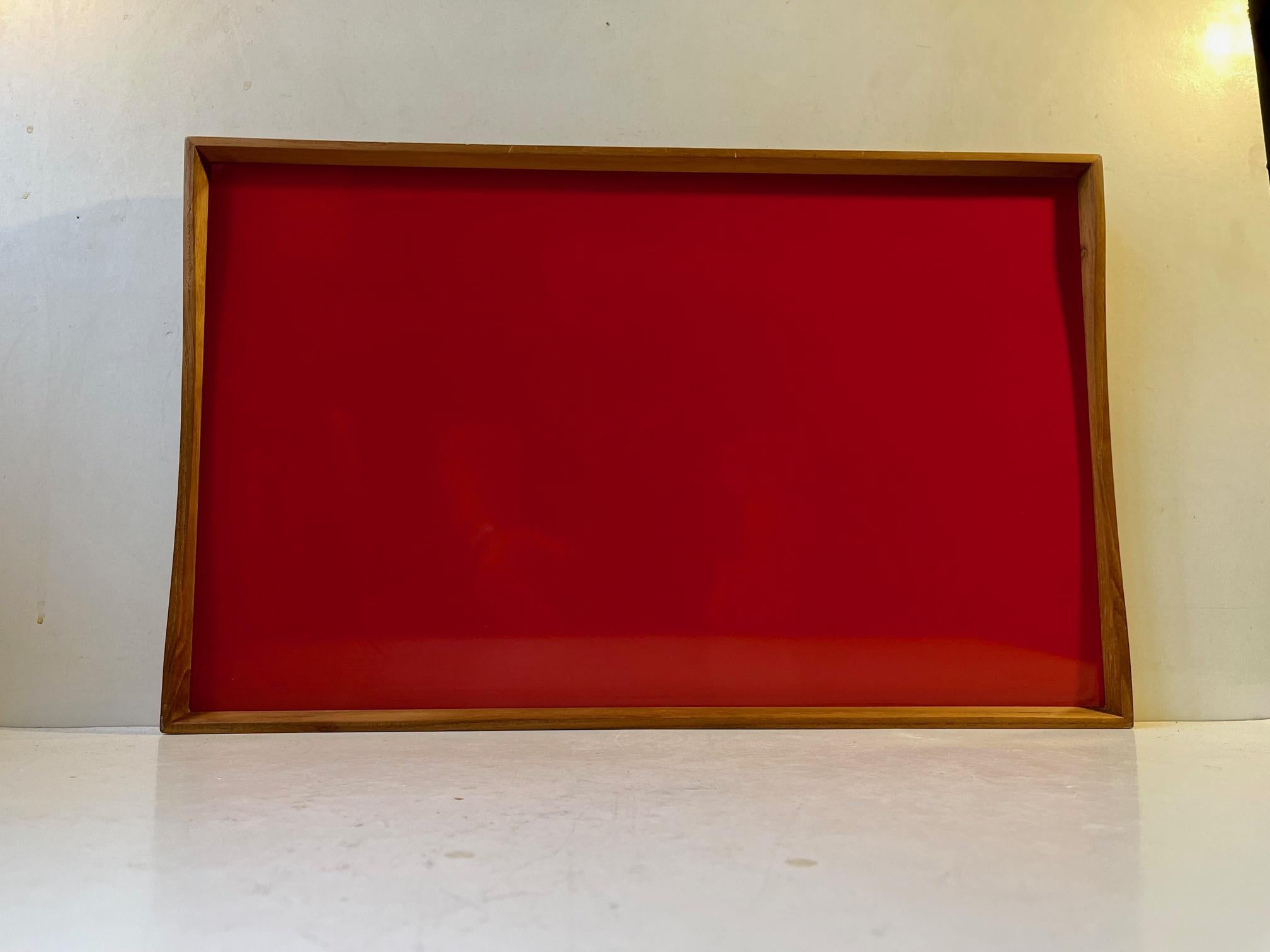 Finn Juhl Serving Tray in Teak and Red/Black Formica In Good Condition In Esbjerg, DK