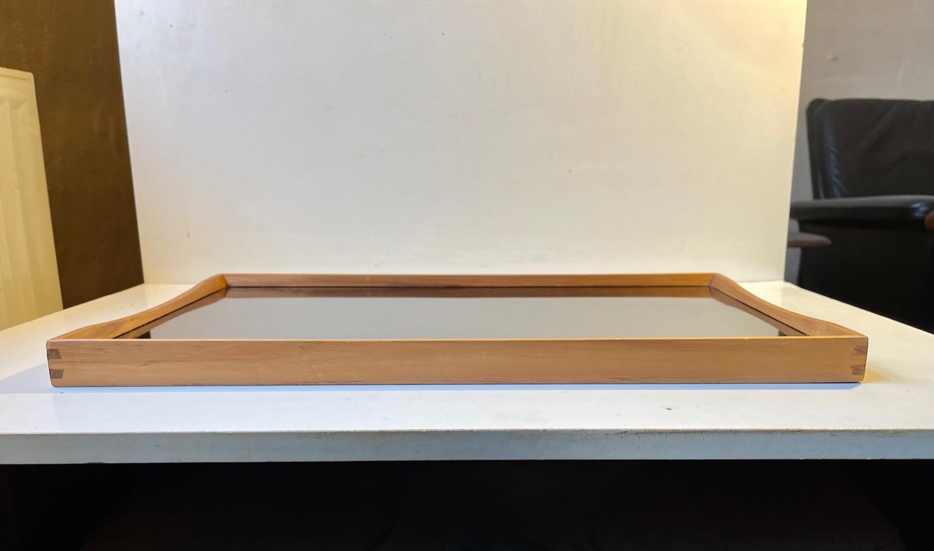 Mid-20th Century Finn Juhl Serving Tray in Teak and Red/Black Formica