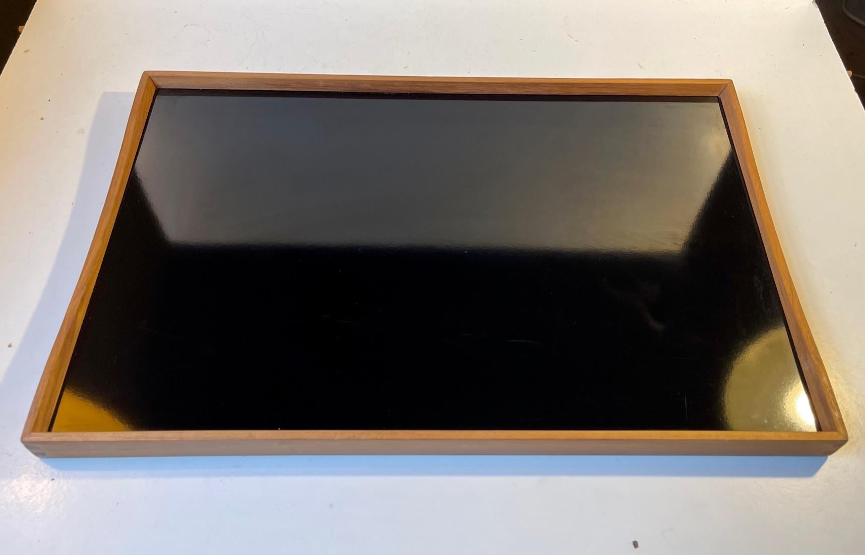 Finn Juhl Serving Tray in Teak and Red/Black Formica 2