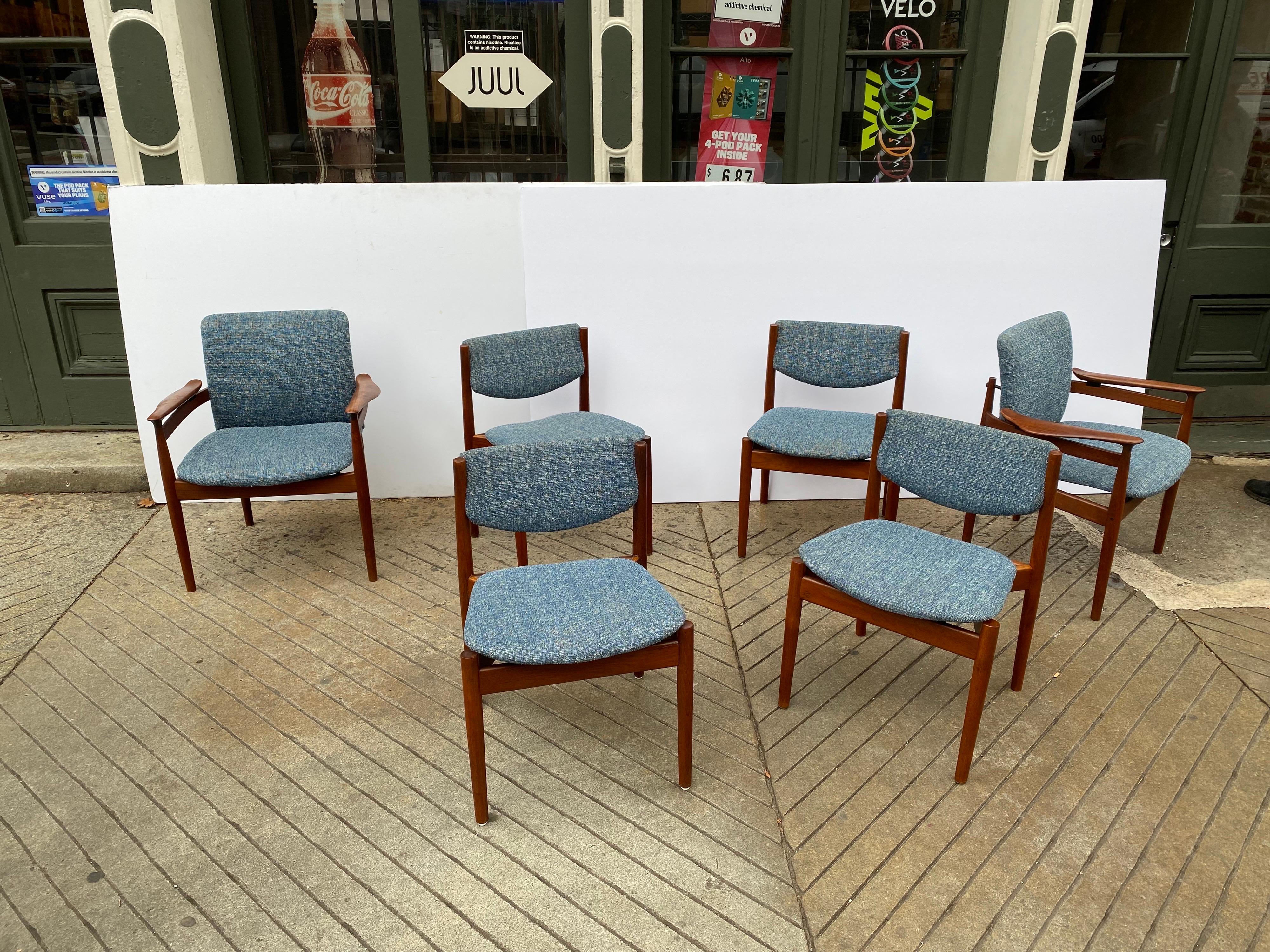 Finn Juhl Set of 6 Dining Chairs 2 Arm/ 4 Side 5