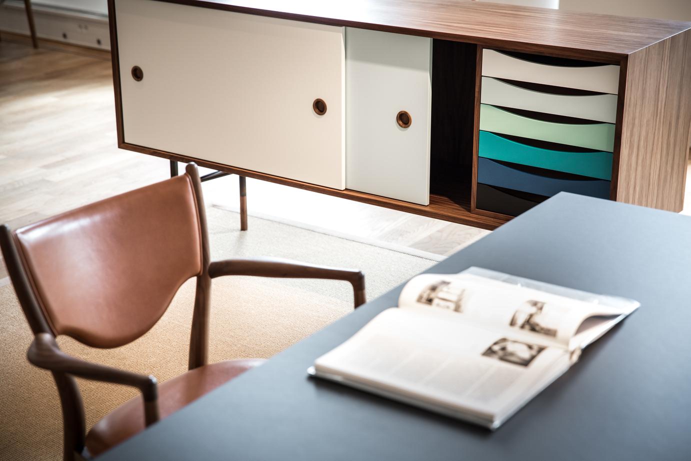 Finn Juhl Sideboard in Wood and Cold Colors Whit Unit Tray 6