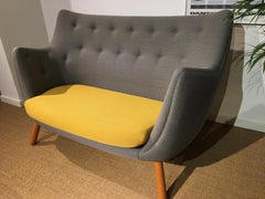 Finn Juhl Sofa Poet Rime, Model FJ4100, Design Finn Juhl and One Collection